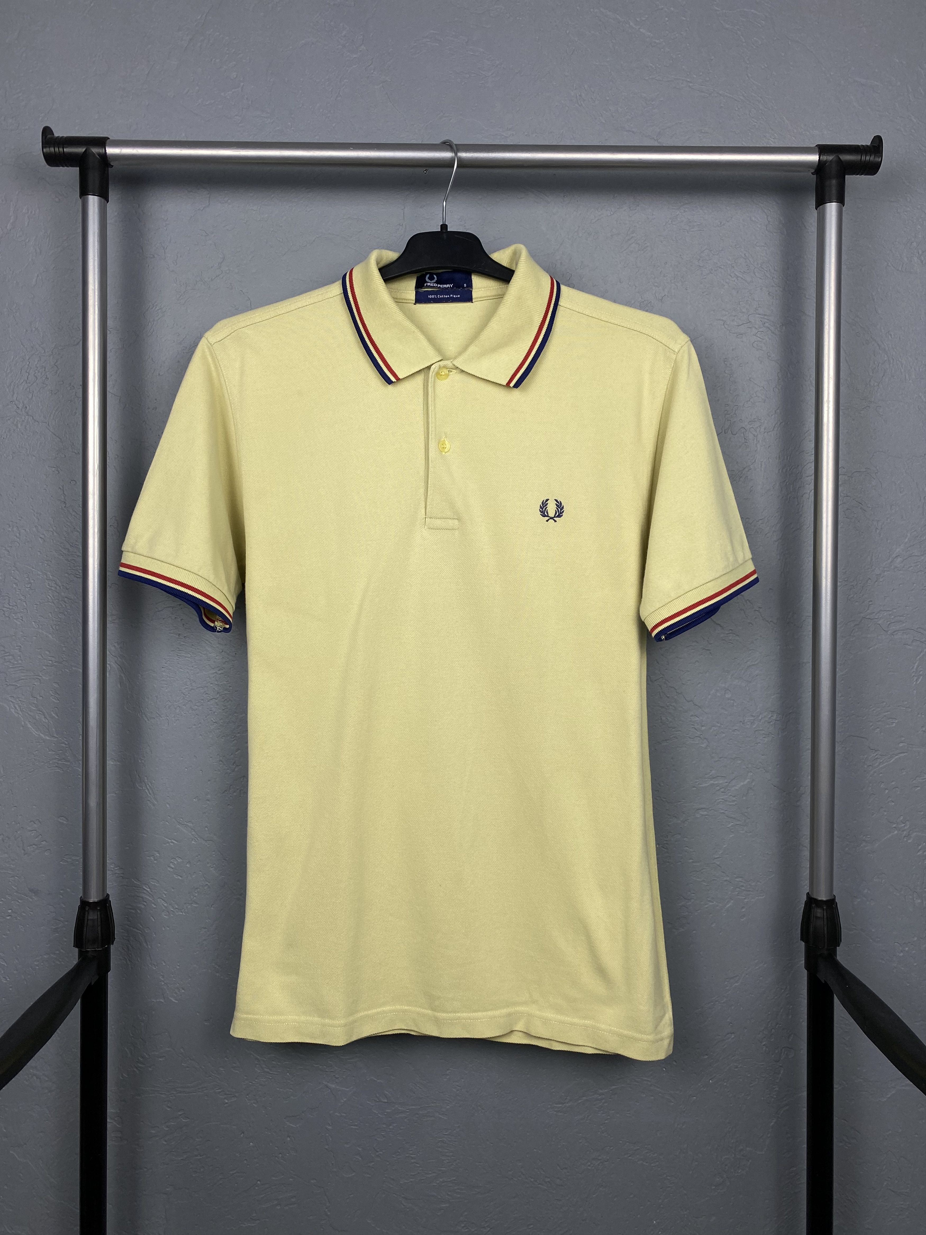 Fred Perry Fred Perry Vintage Mens Polo Shirt Y2K Size US S / EU 44-46 / 1 - 1 Thumbnail