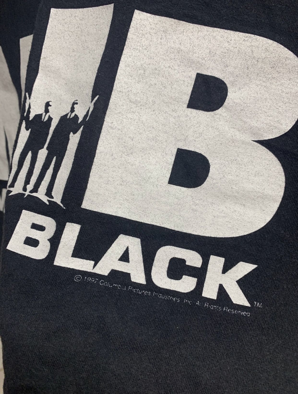 Vintage 1997 Man In Black MIB T-shirt Xl Independence Day screen 90 Size US XL / EU 56 / 4 - 5 Thumbnail