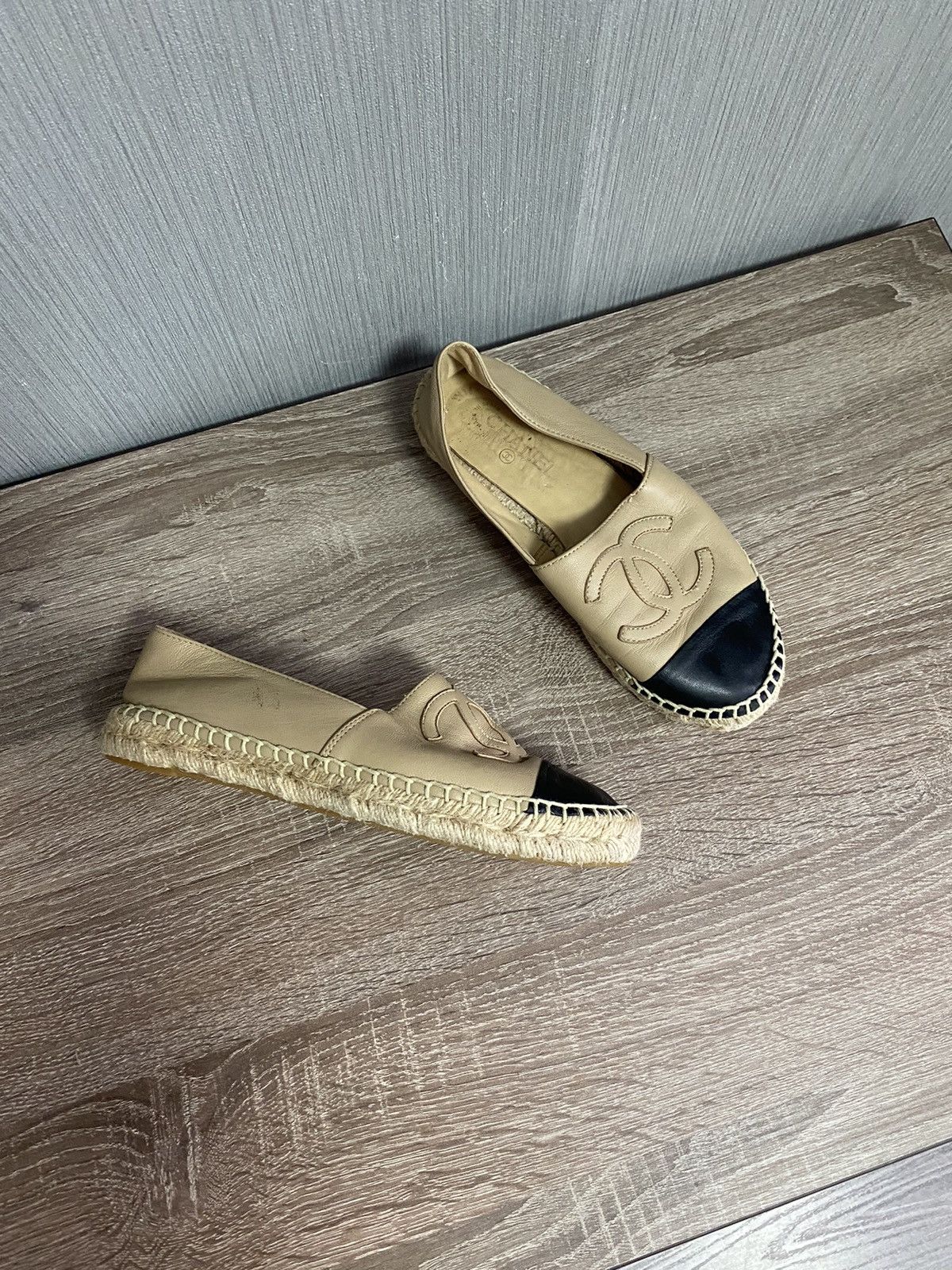 Chanel Chanel Beige Loafers Size US 6 / IT 36 - 1 Thumbnail