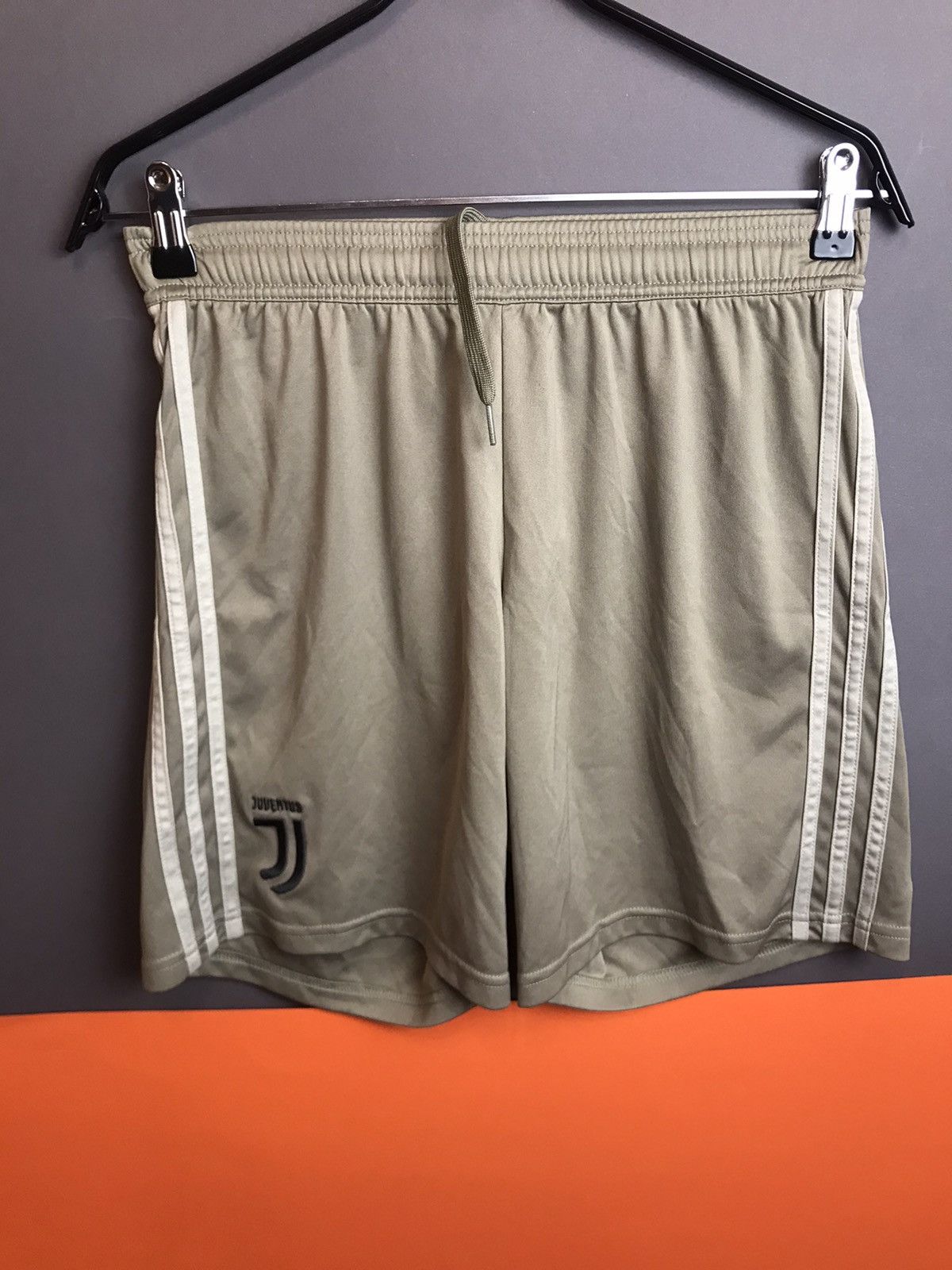 Adidas Juventus shorts 🩳 adidas Size US 30 / EU 46 - 1 Thumbnail
