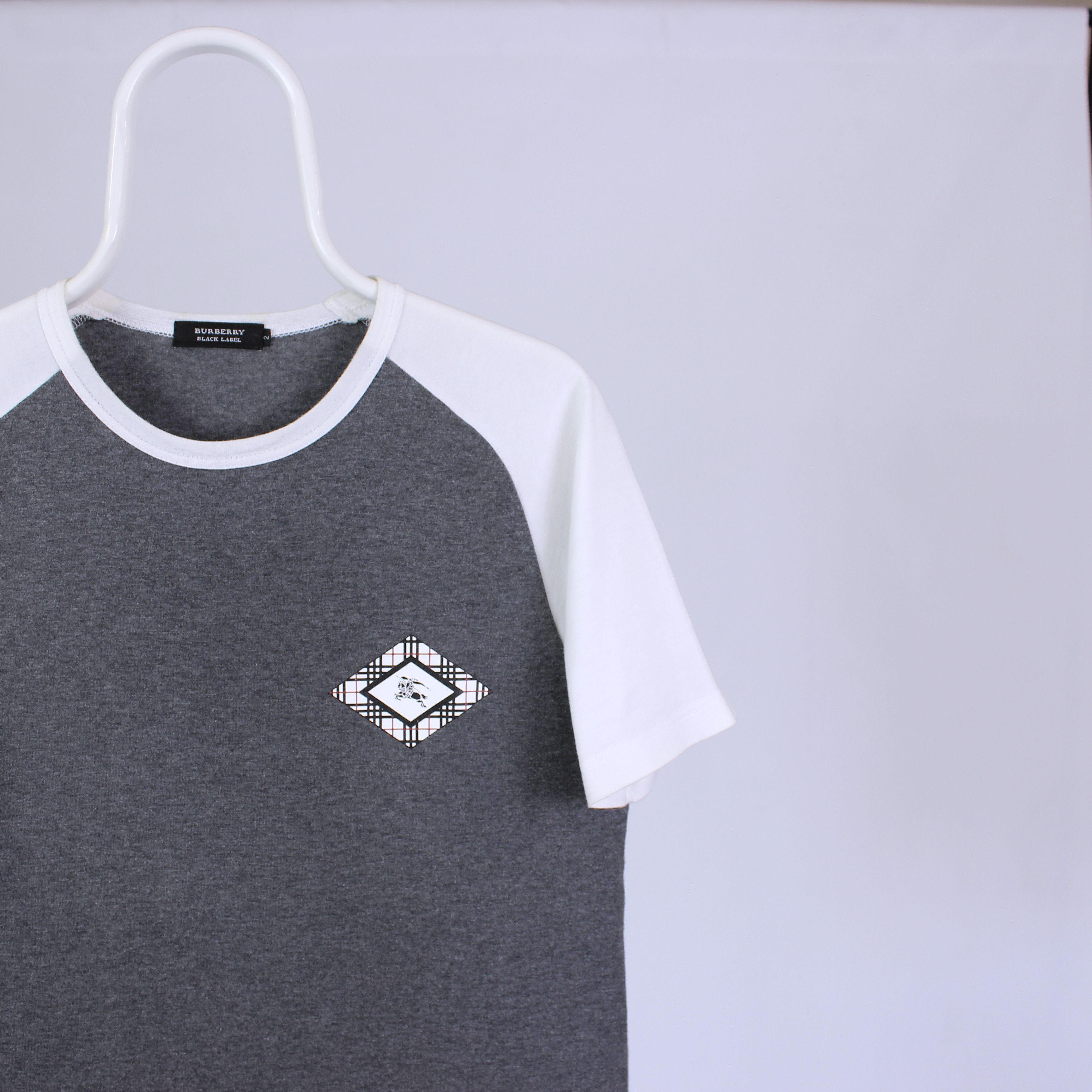 Burberry Vintage burberry black labels t shirt japanes Size XS / US 0-2 / IT 36-38 - 1 Thumbnail