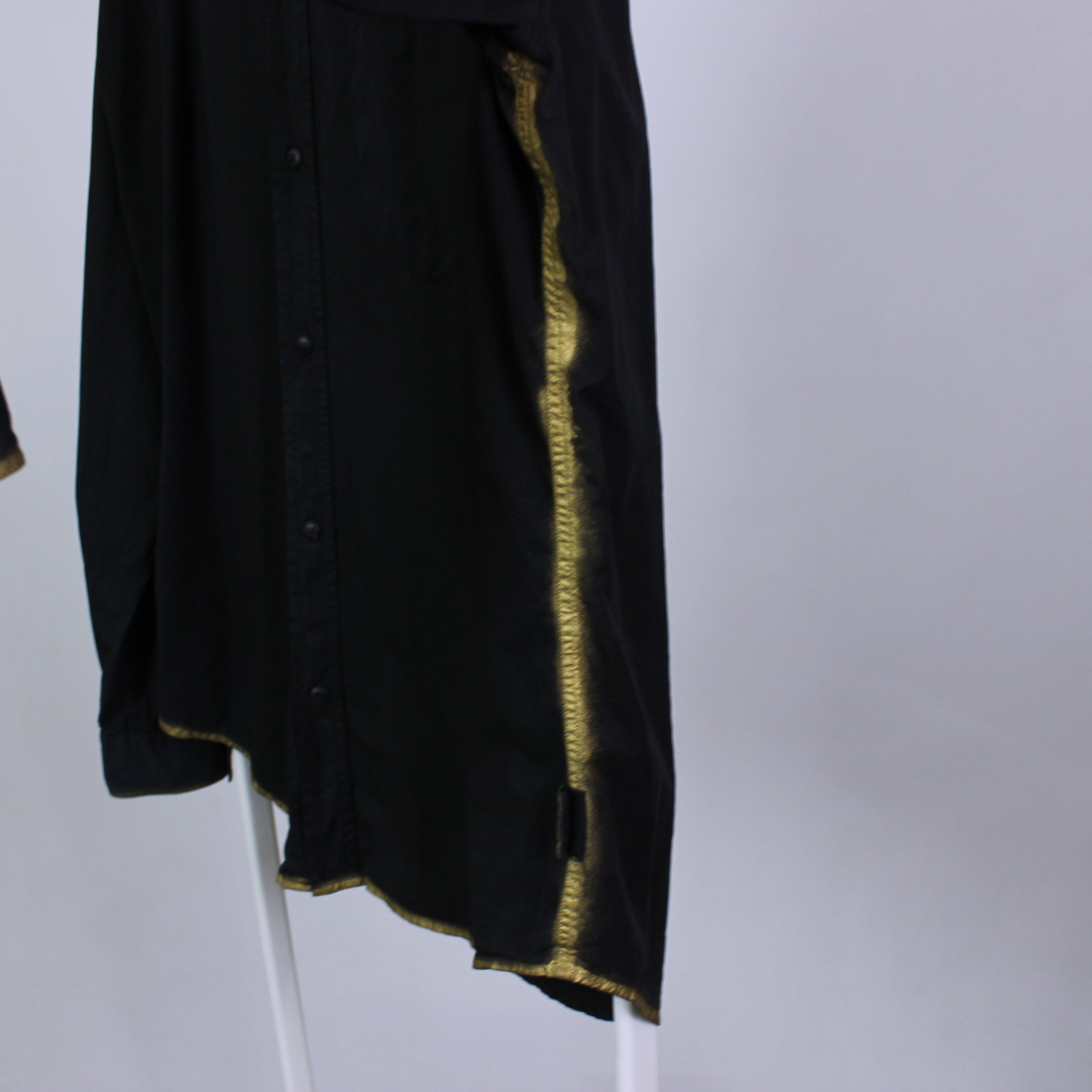 Versace Vintage Versace jeans couture shirt golden elements Size US L / EU 52-54 / 3 - 5 Thumbnail