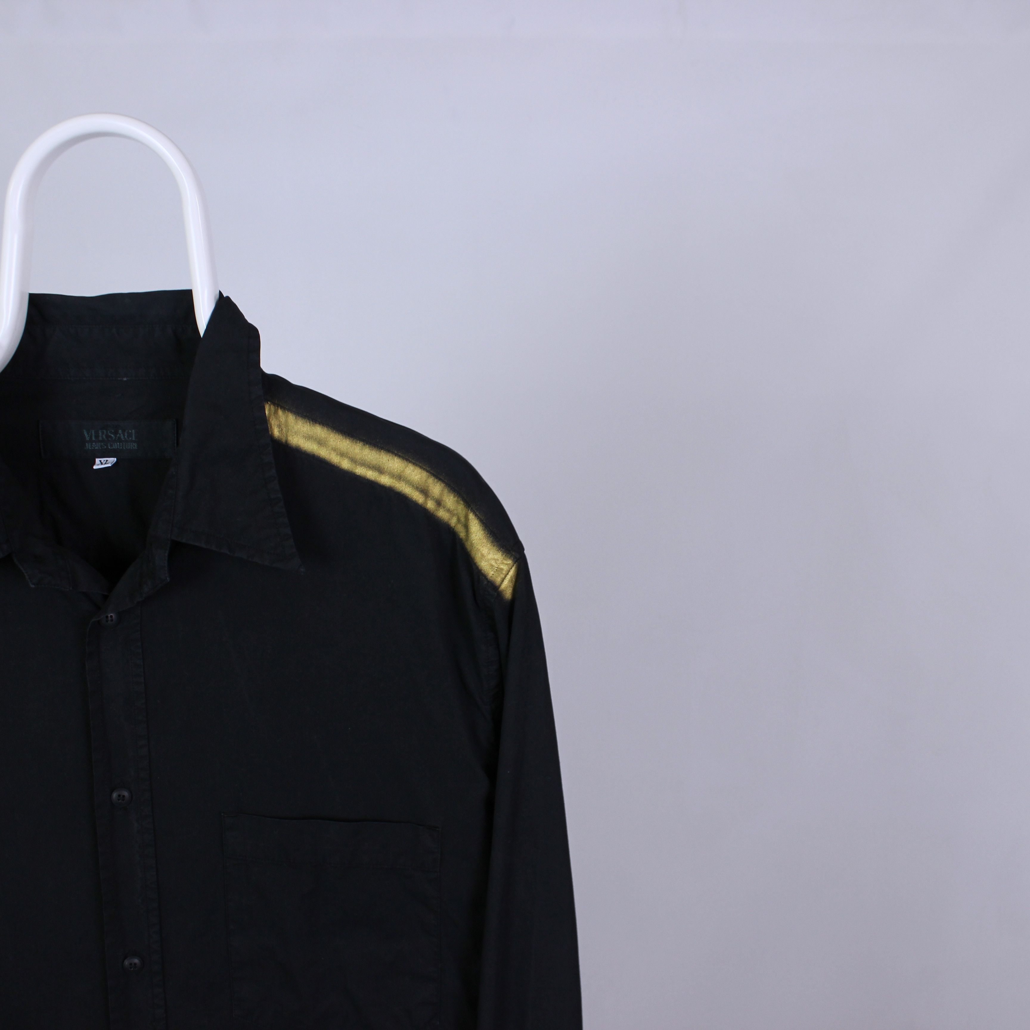 Versace Vintage Versace jeans couture shirt golden elements Size US L / EU 52-54 / 3 - 2 Thumbnail