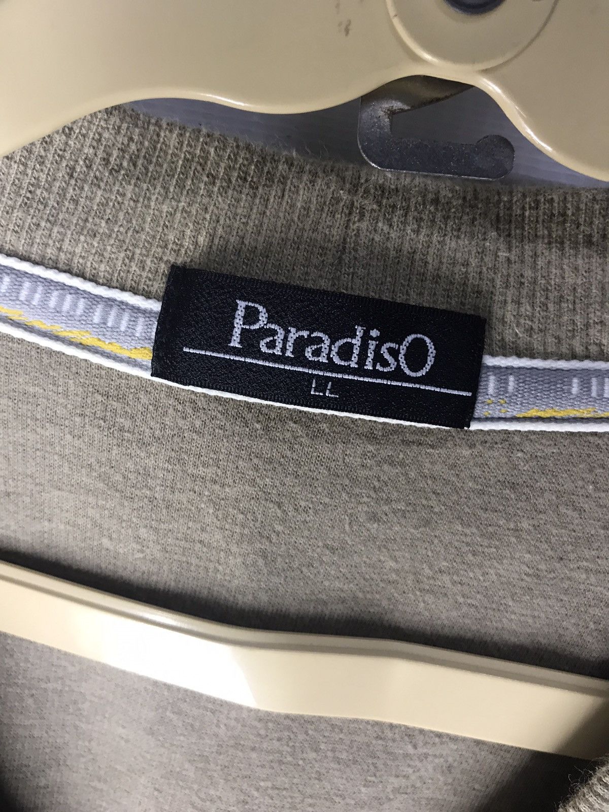 Japanese Brand Paradiso sleeveless snap button Size US L / EU 52-54 / 3 - 3 Thumbnail
