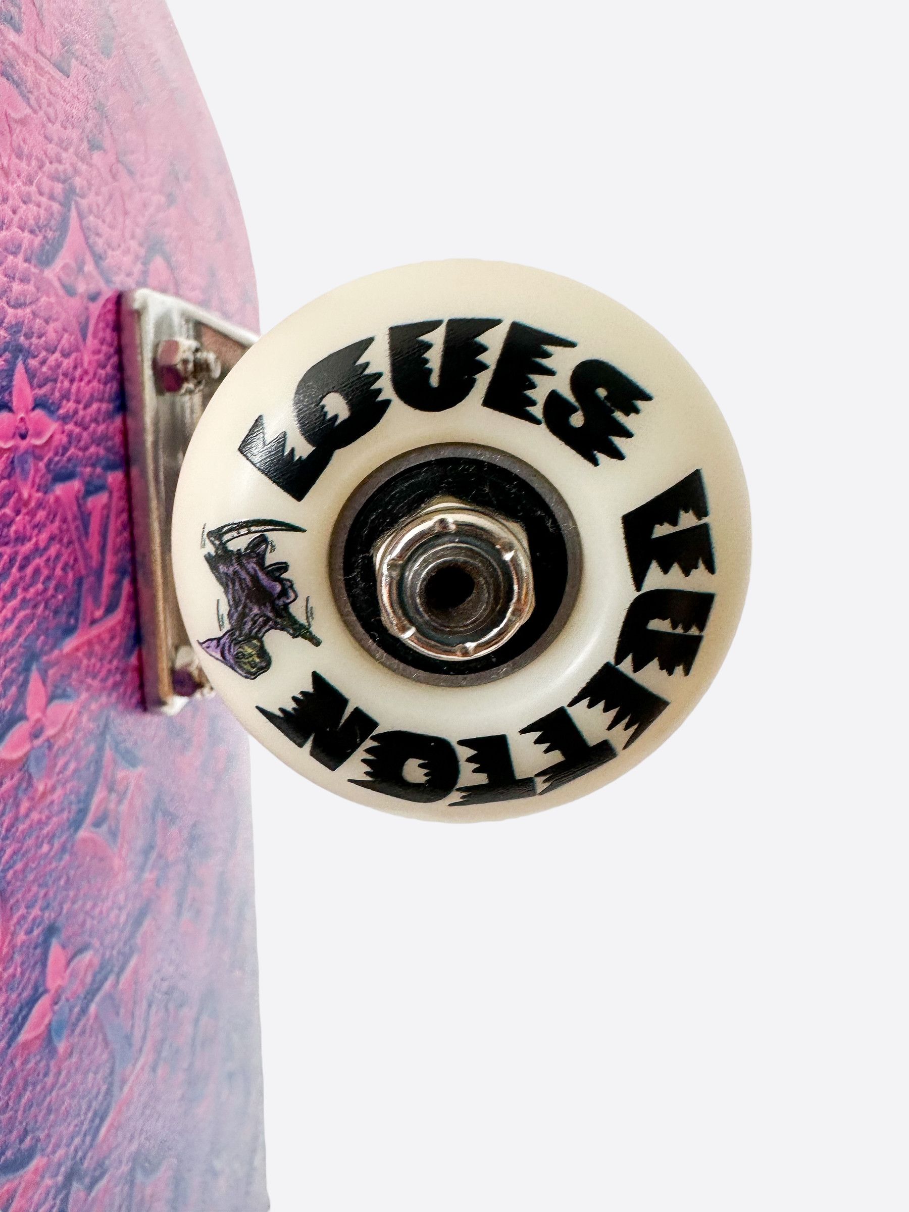 Louis Vuitton Louis Vuitton Pink & Blue Illusion Monogram Skateboard Size ONE SIZE - 4 Thumbnail