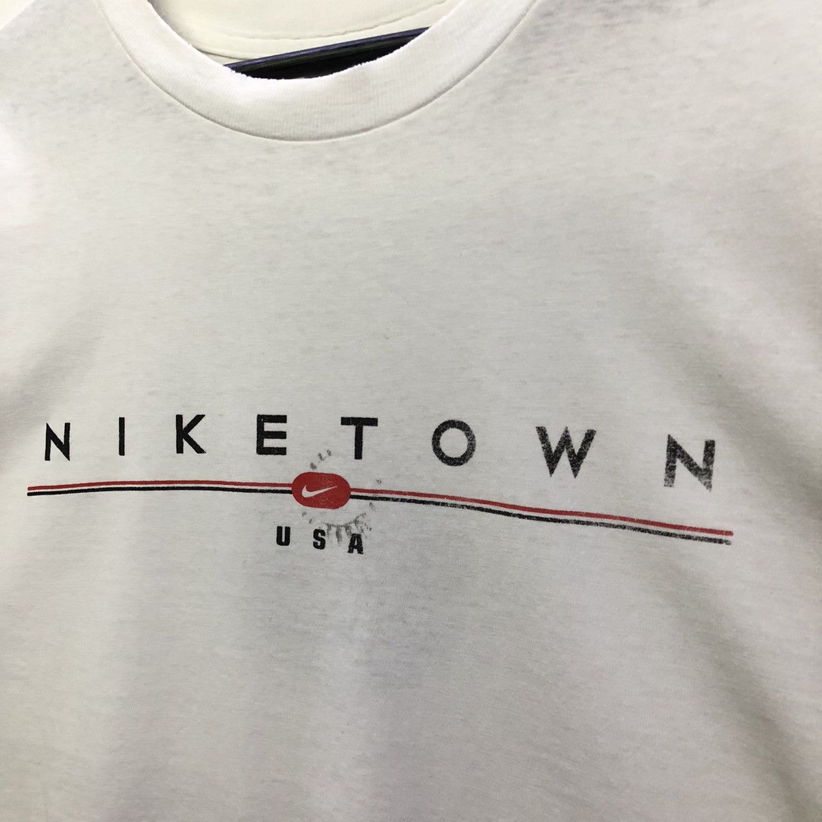 Vintage Vintage Nike Town USA Spellout Tshirt Size US S / EU 44-46 / 1 - 7 Thumbnail