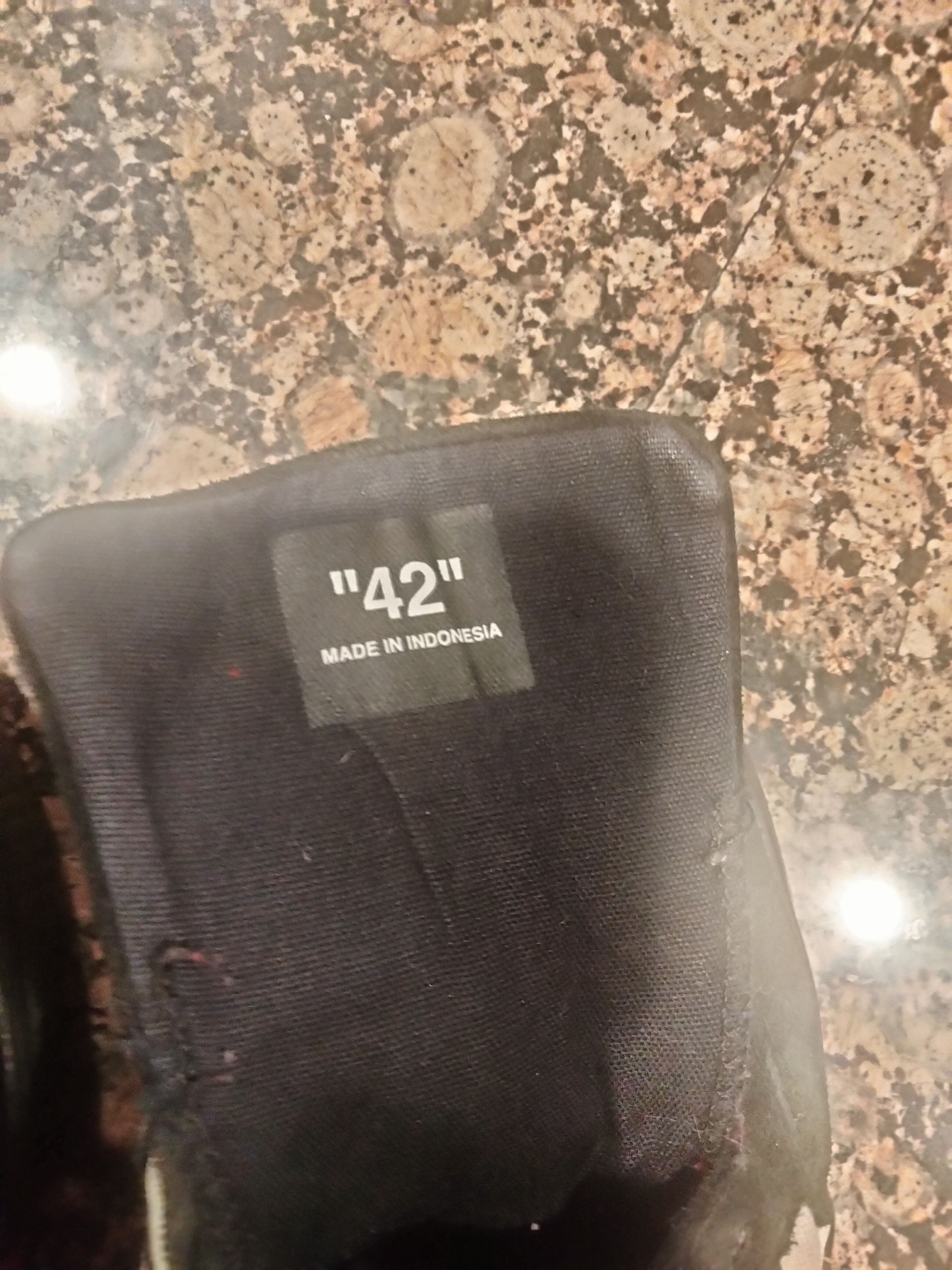 Off-White Off-White Vulcanized Shoes Size US 9 / EU 42 - 13 Thumbnail