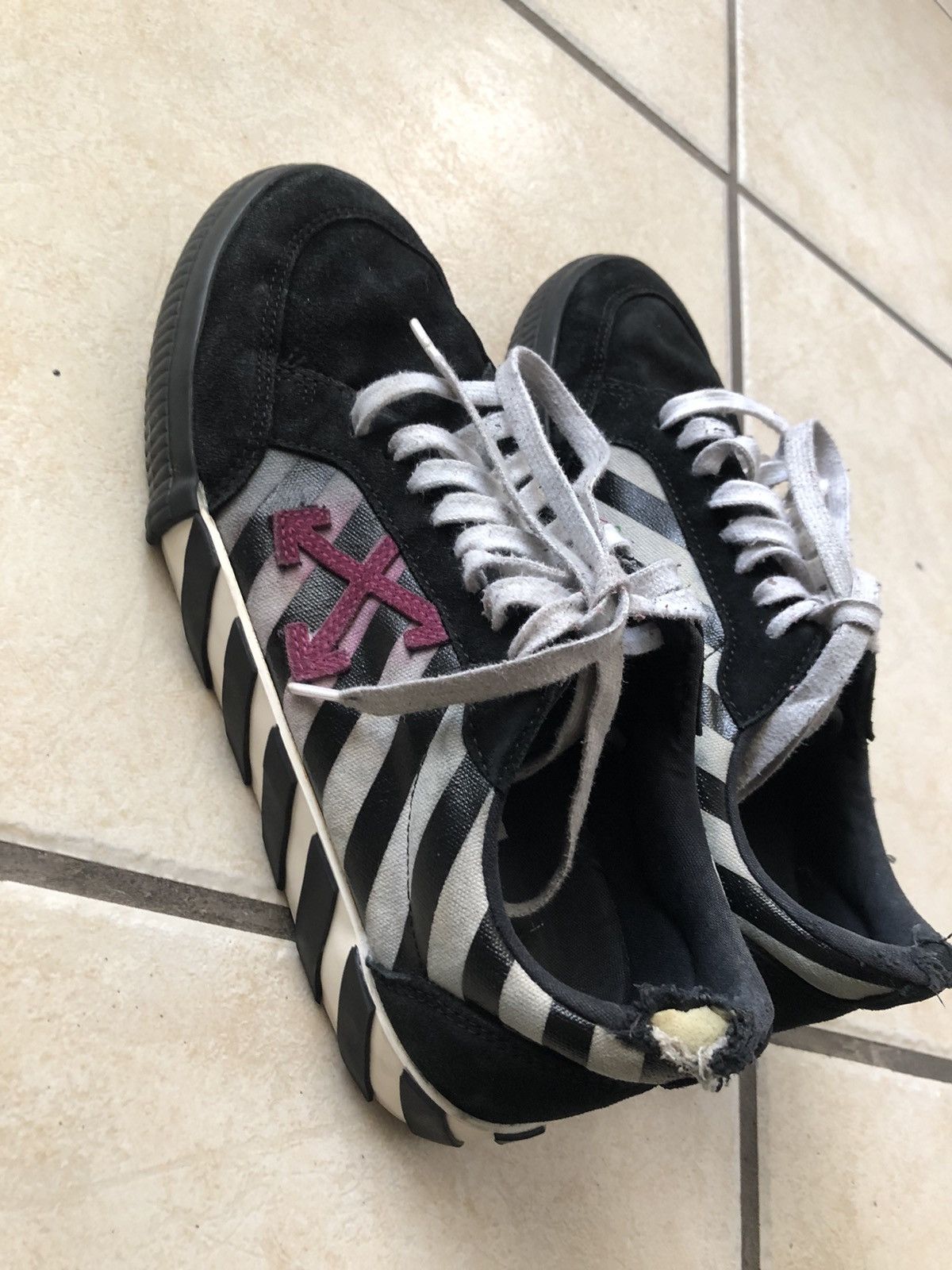Off-White Off-White Vulcanized Shoes Size US 9 / EU 42 - 3 Thumbnail