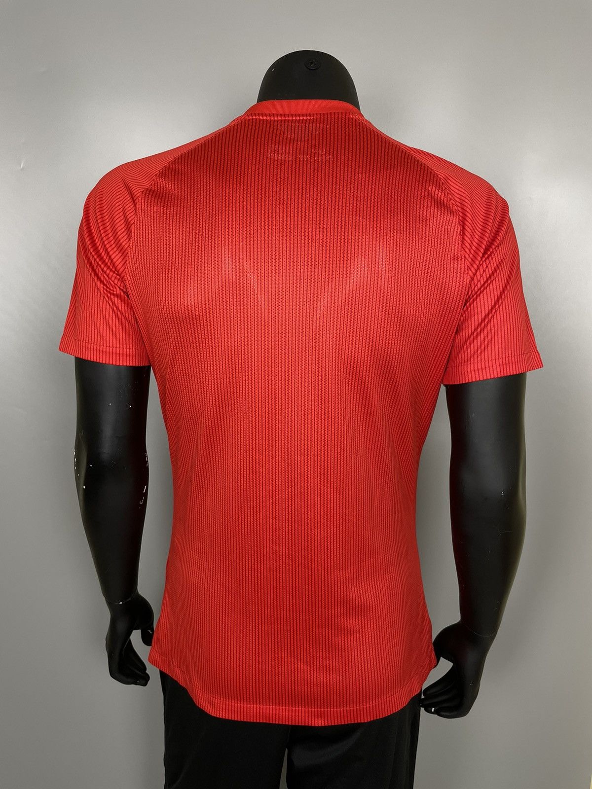 Nike Nike England 2014 World Cup away Soccer Jersey Football tee Size US M / EU 48-50 / 2 - 4 Thumbnail