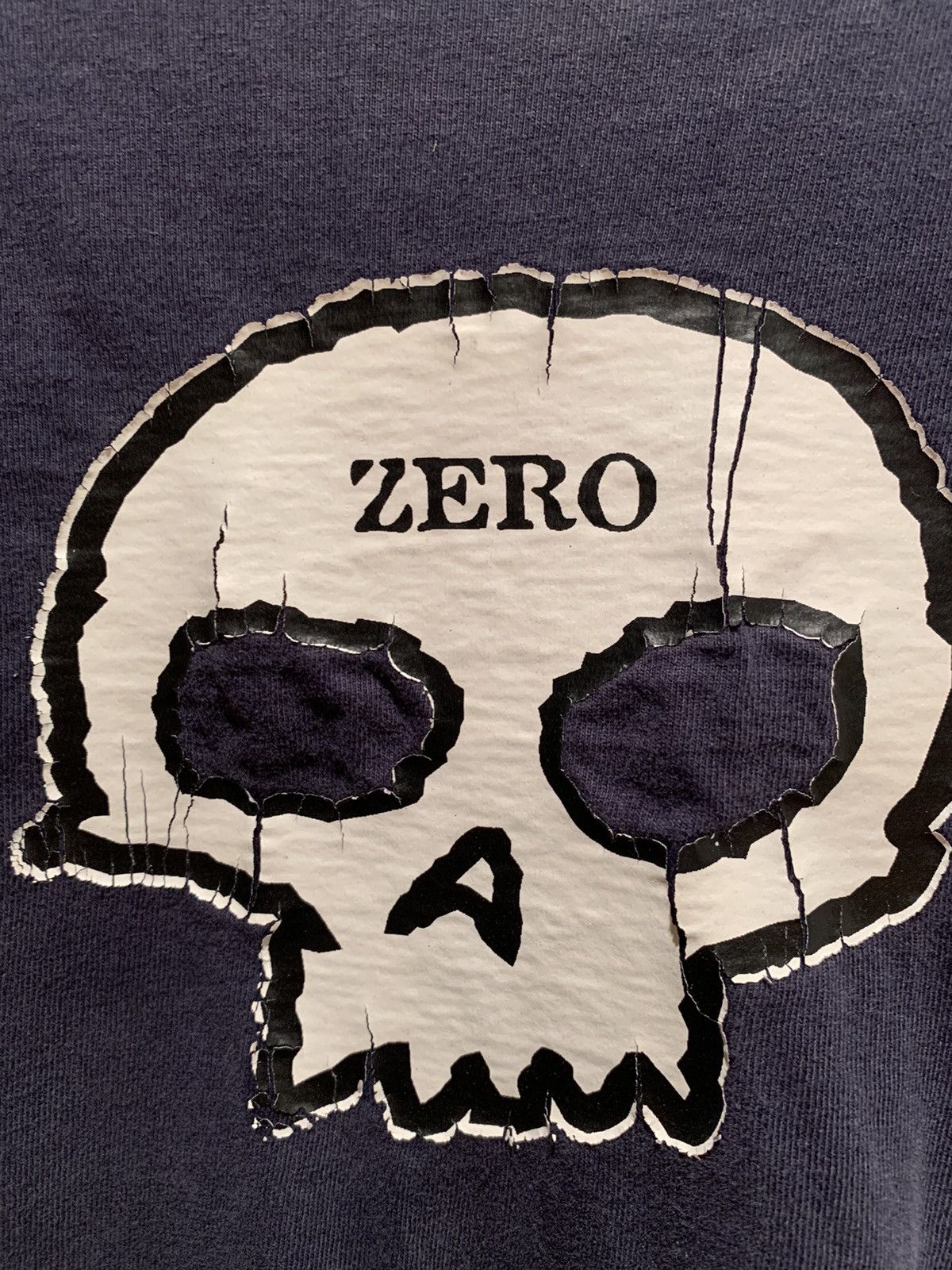 Vintage *RARE* Vintage Zero Skateboards Skull OG Logo Center T-Shirt Size US L / EU 52-54 / 3 - 3 Thumbnail
