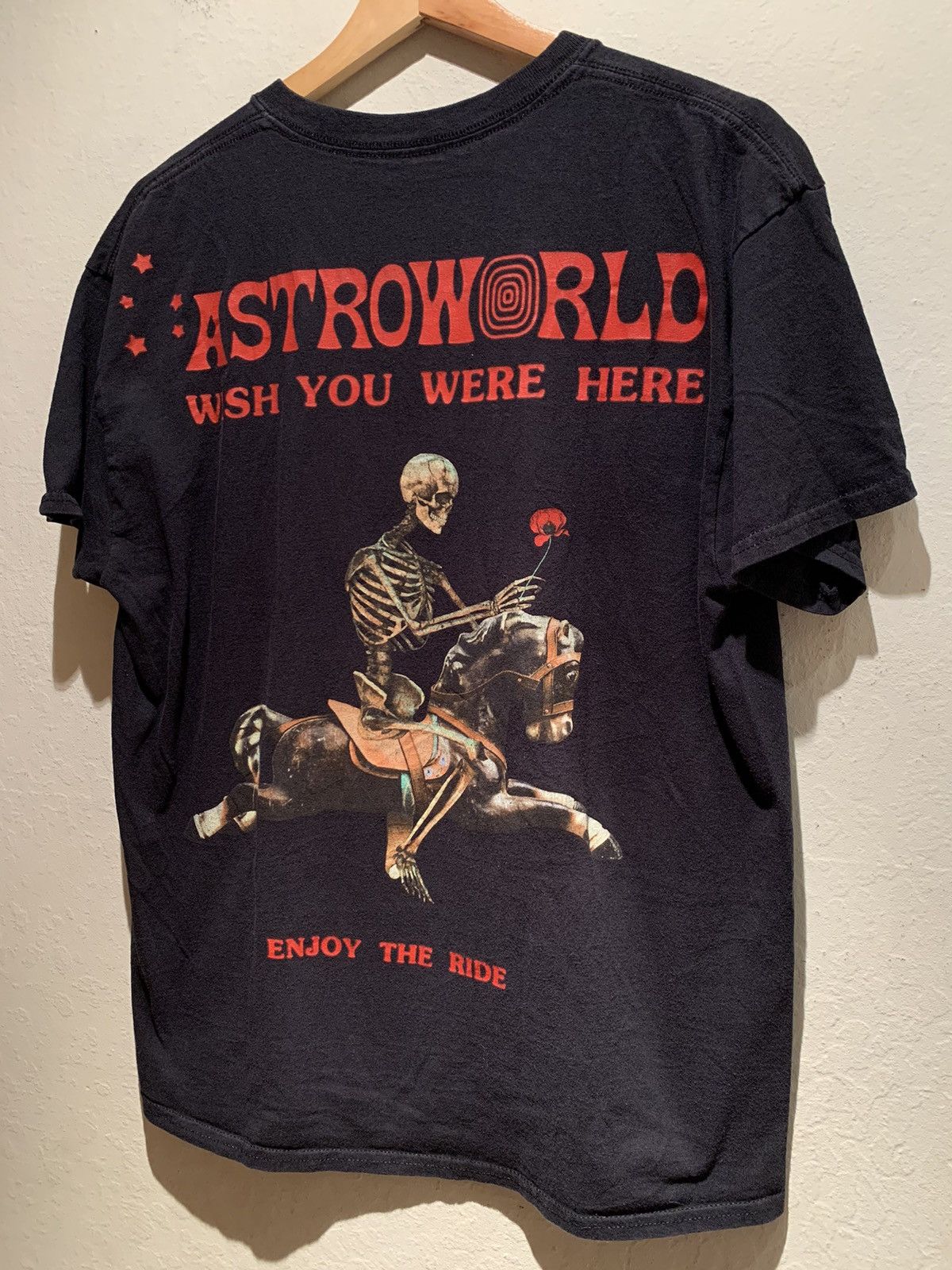 image of Astroworld Travis Scott Wish You Were Here T-Shirt L in Navy/Red/Brown, Men's (Size Large)