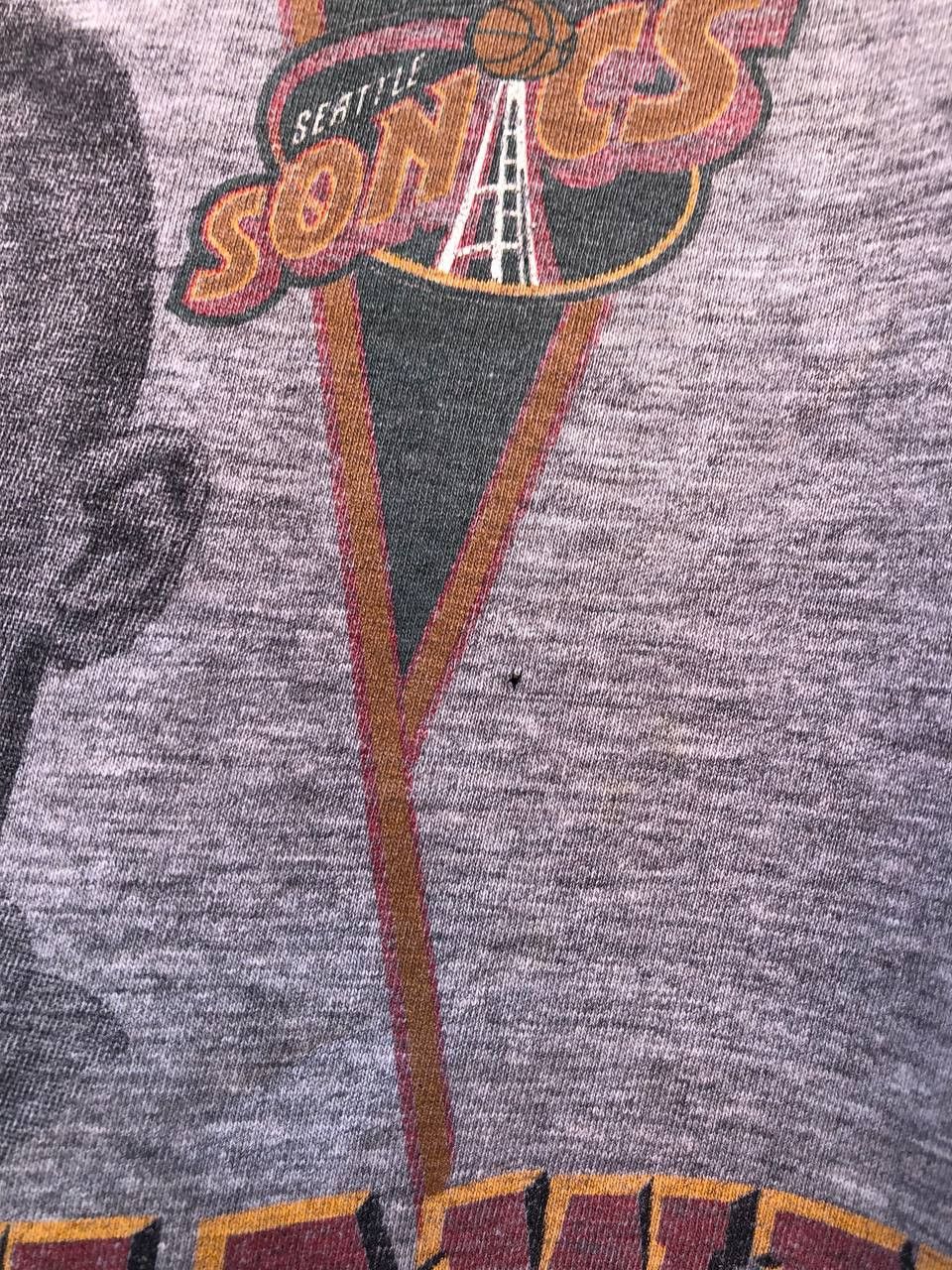 NBA Vintage Shawn Kemp t-shirt nba Seattle SuperSonics Size US M / EU 48-50 / 2 - 6 Thumbnail