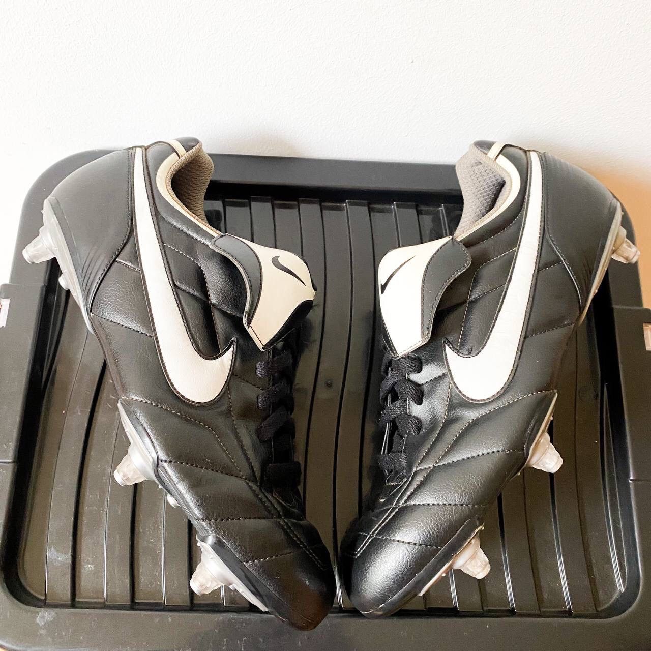 Nike × Vintage RARE! 2007 Nike Tiempo SG Leather Soccer Football Cleats Size US 12 / EU 45 - 2 Thumbnail