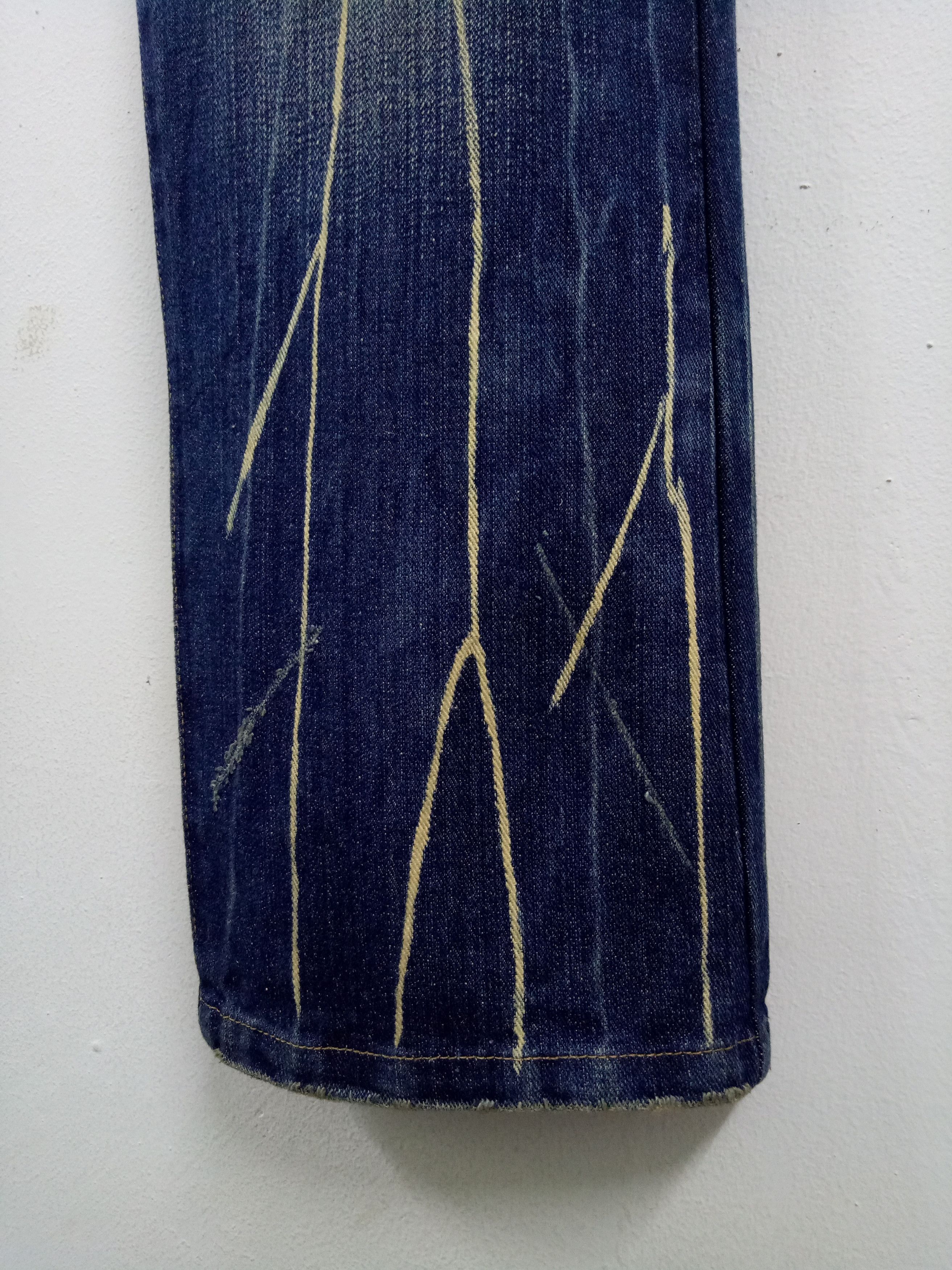 Japanese Brand 🔥🔥🔥Punk Rock N Roll Distressed Rare Design Denim Jeans Size US 32 / EU 48 - 7 Thumbnail