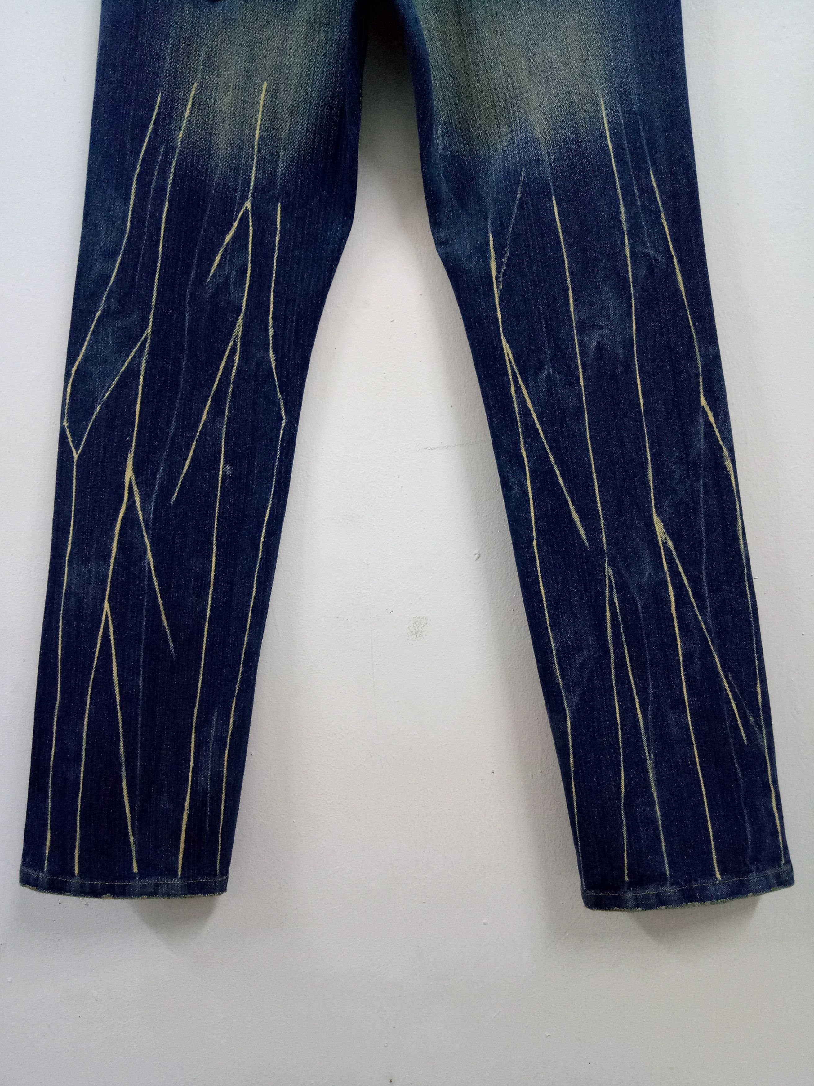 Japanese Brand 🔥🔥🔥Punk Rock N Roll Distressed Rare Design Denim Jeans Size US 32 / EU 48 - 15 Thumbnail