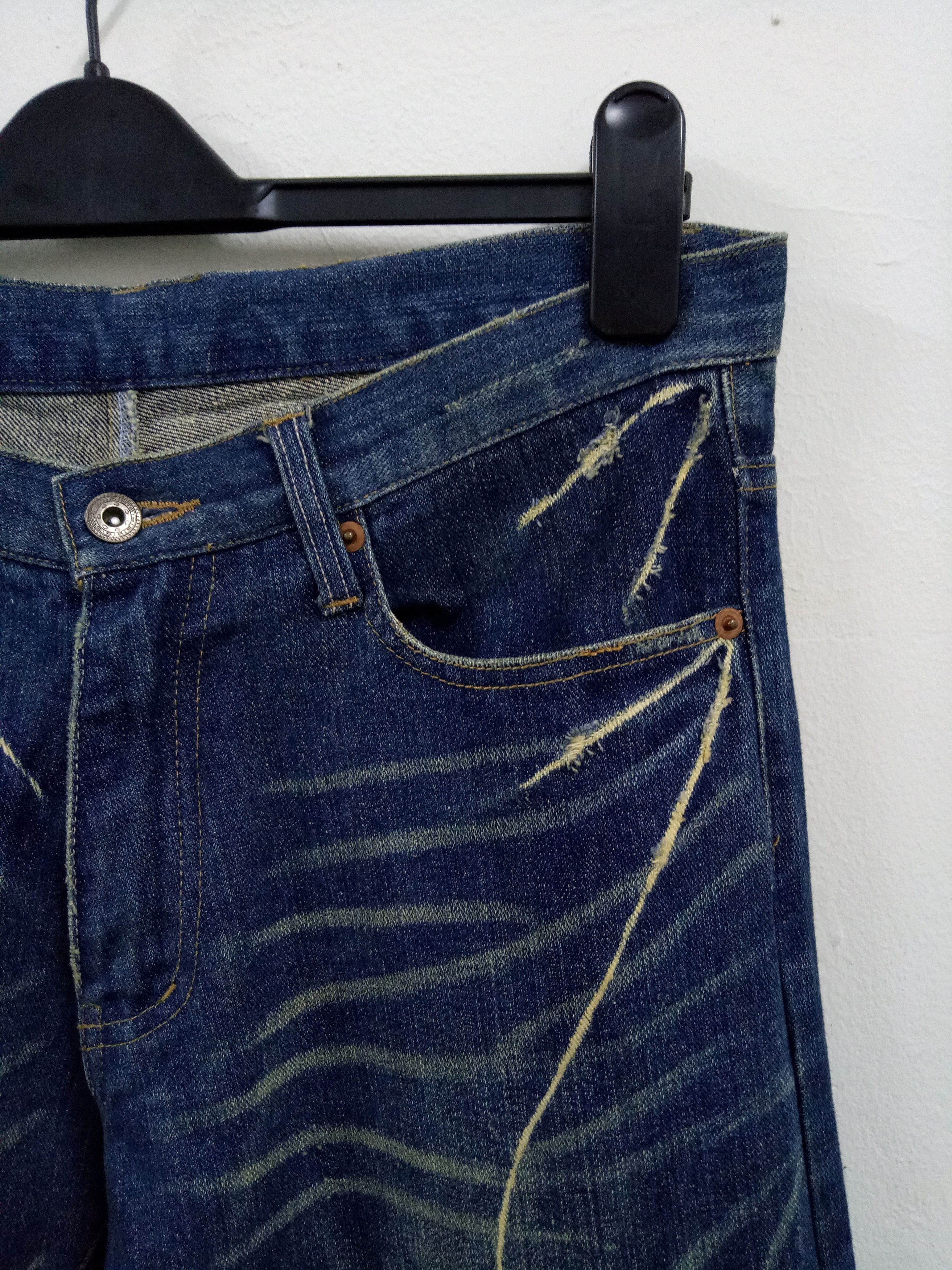 Japanese Brand 🔥🔥🔥Punk Rock N Roll Distressed Rare Design Denim Jeans Size US 32 / EU 48 - 5 Thumbnail