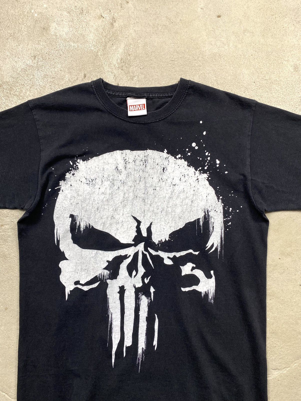 Marvel Comics Vintage 2000’s Scull Marvel Symbol T Shirt Movie Y2K Size US S / EU 44-46 / 1 - 2 Thumbnail