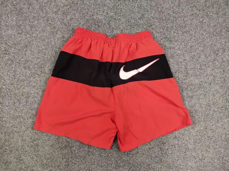 Nike Vintage 90's Nike Big Swoosh Logo Nylon Red Light Shorts Size US 34 / EU 50 - 6 Thumbnail
