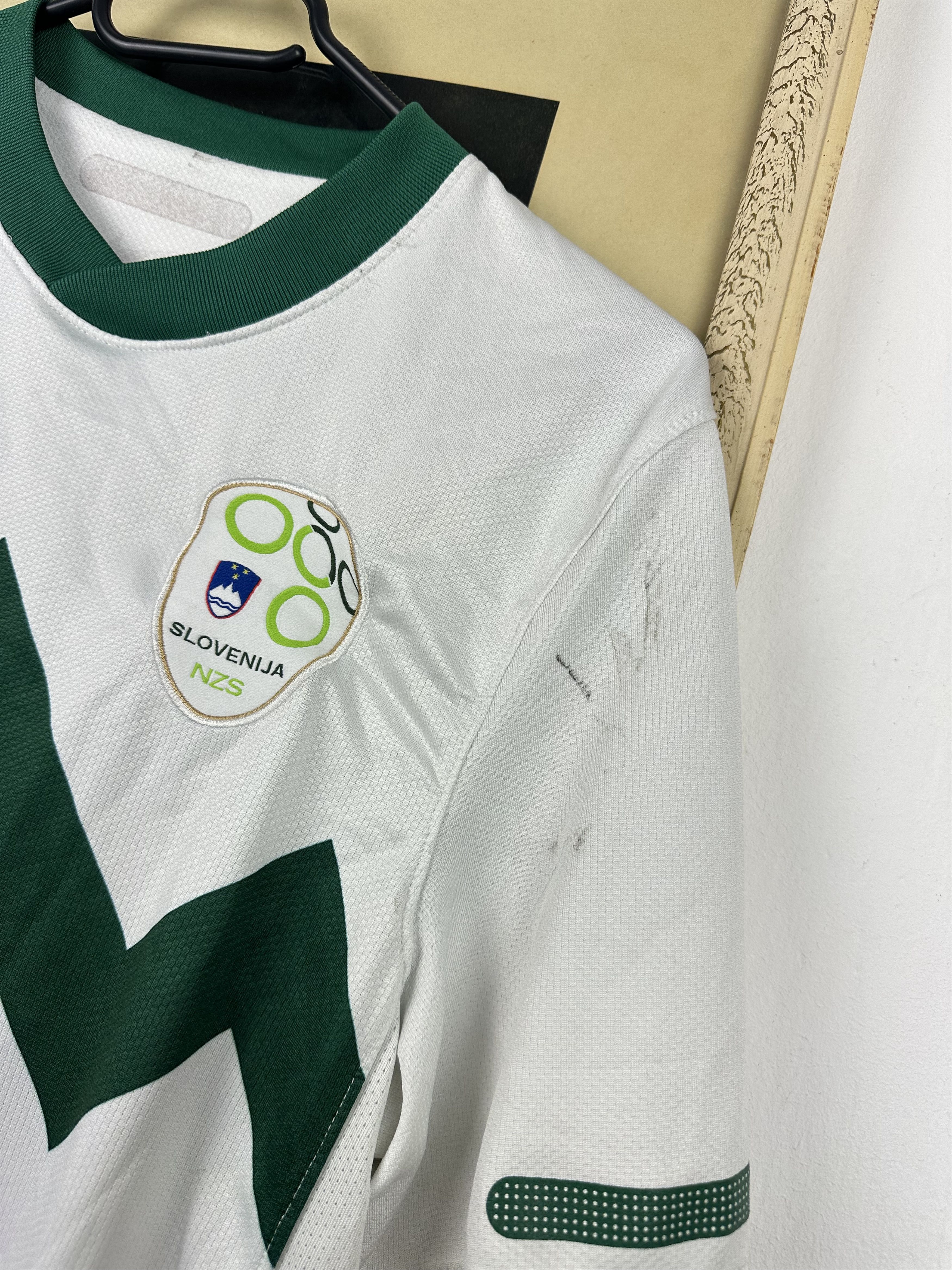 Nike Slovenia Home football shirt 2010 Soccer Jersey Nike Tee Size US S / EU 44-46 / 1 - 5 Thumbnail