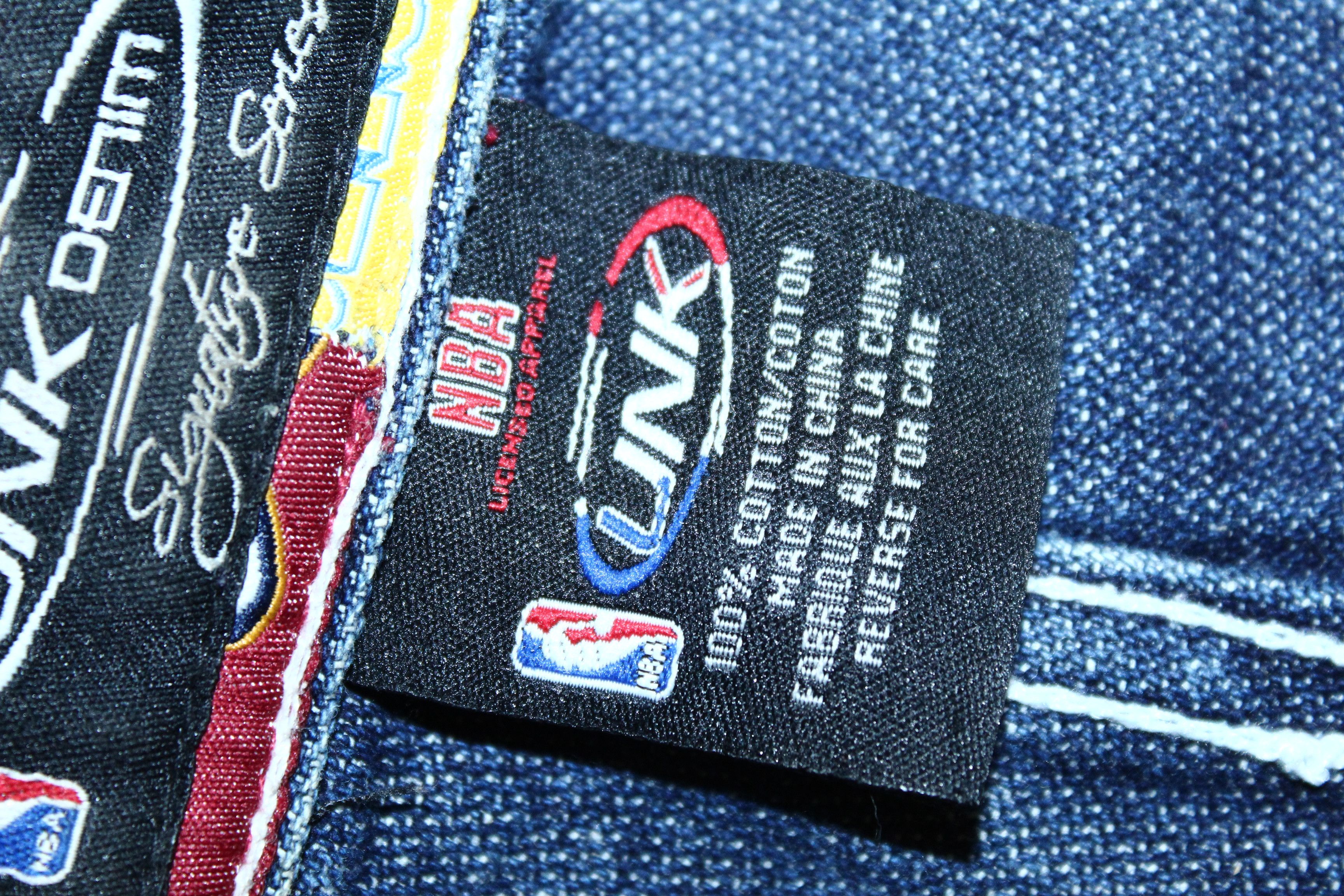 NBA UNK Rare Cleveland Cavaleries #23 x Denver Nuggets #15 Size US 32 / EU 48 - 6 Thumbnail