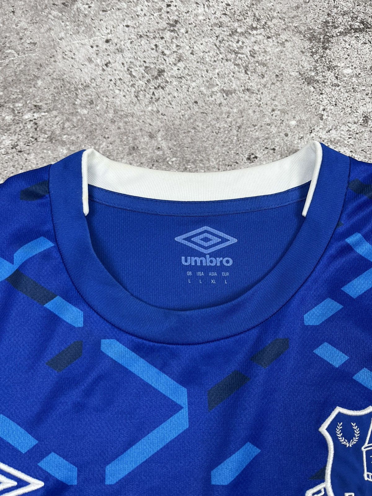 Umbro Umbro Everton 19/20 Home Kit Jersey Size US L / EU 52-54 / 3 - 7 Thumbnail