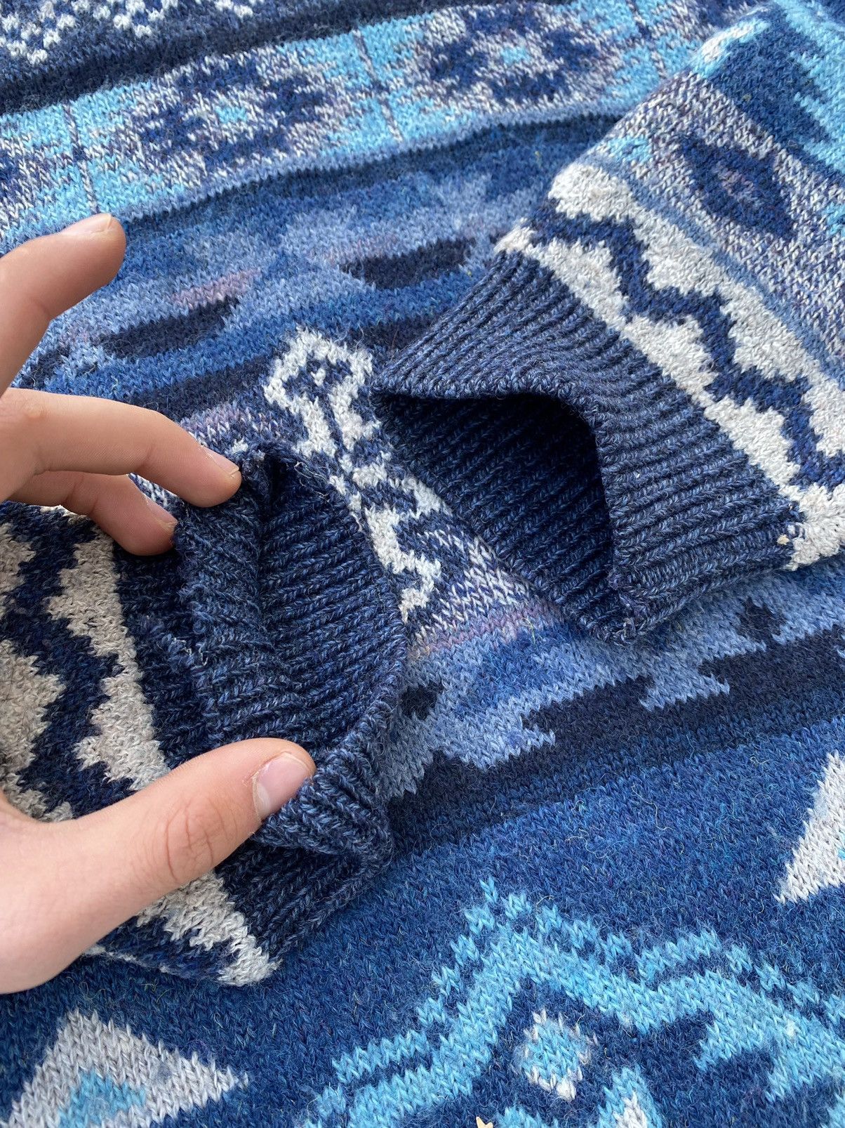 Japanese Brand Vintage Fiume Wool Knitted Sweater Coogi Style Size US L / EU 52-54 / 3 - 9 Thumbnail