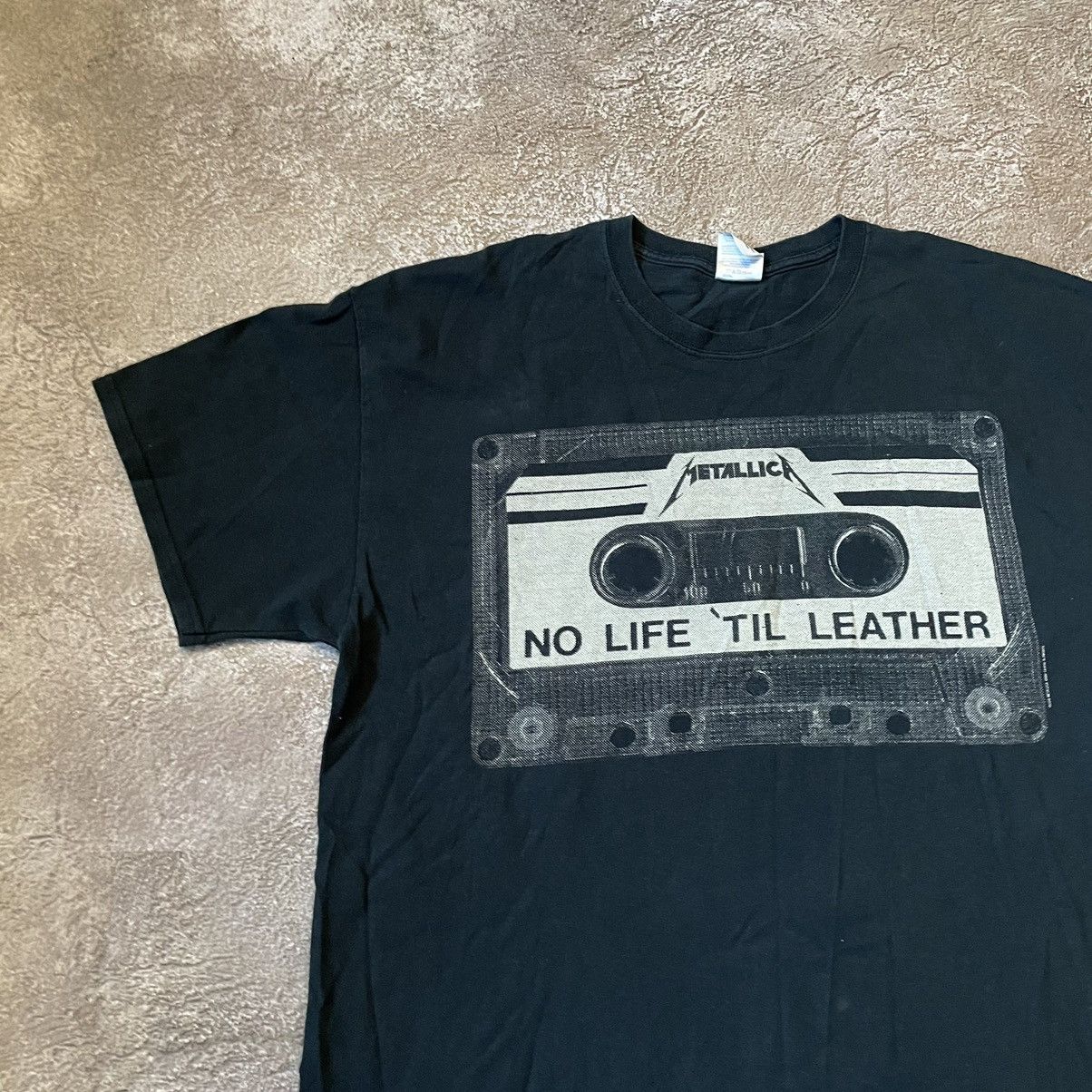 Vintage Vintage 00s Metallica Graphic Tee Thrashed Grunge Relaxed XL Size US XL / EU 56 / 4 - 6 Thumbnail