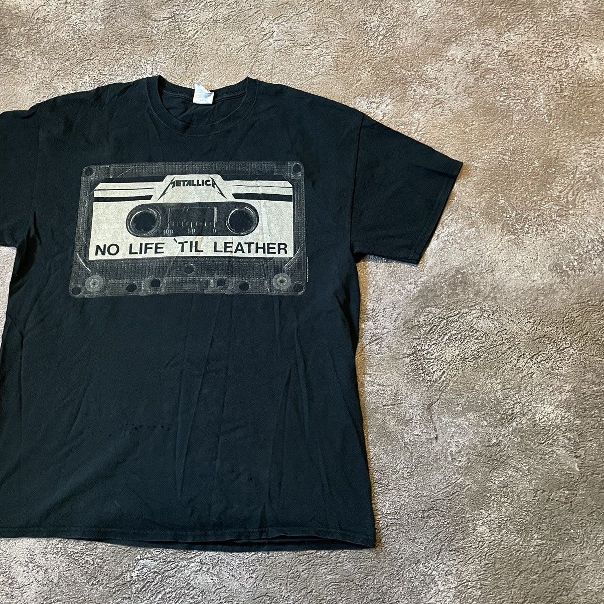 Vintage Vintage 00s Metallica Graphic Tee Thrashed Grunge Relaxed XL Size US XL / EU 56 / 4 - 5 Thumbnail