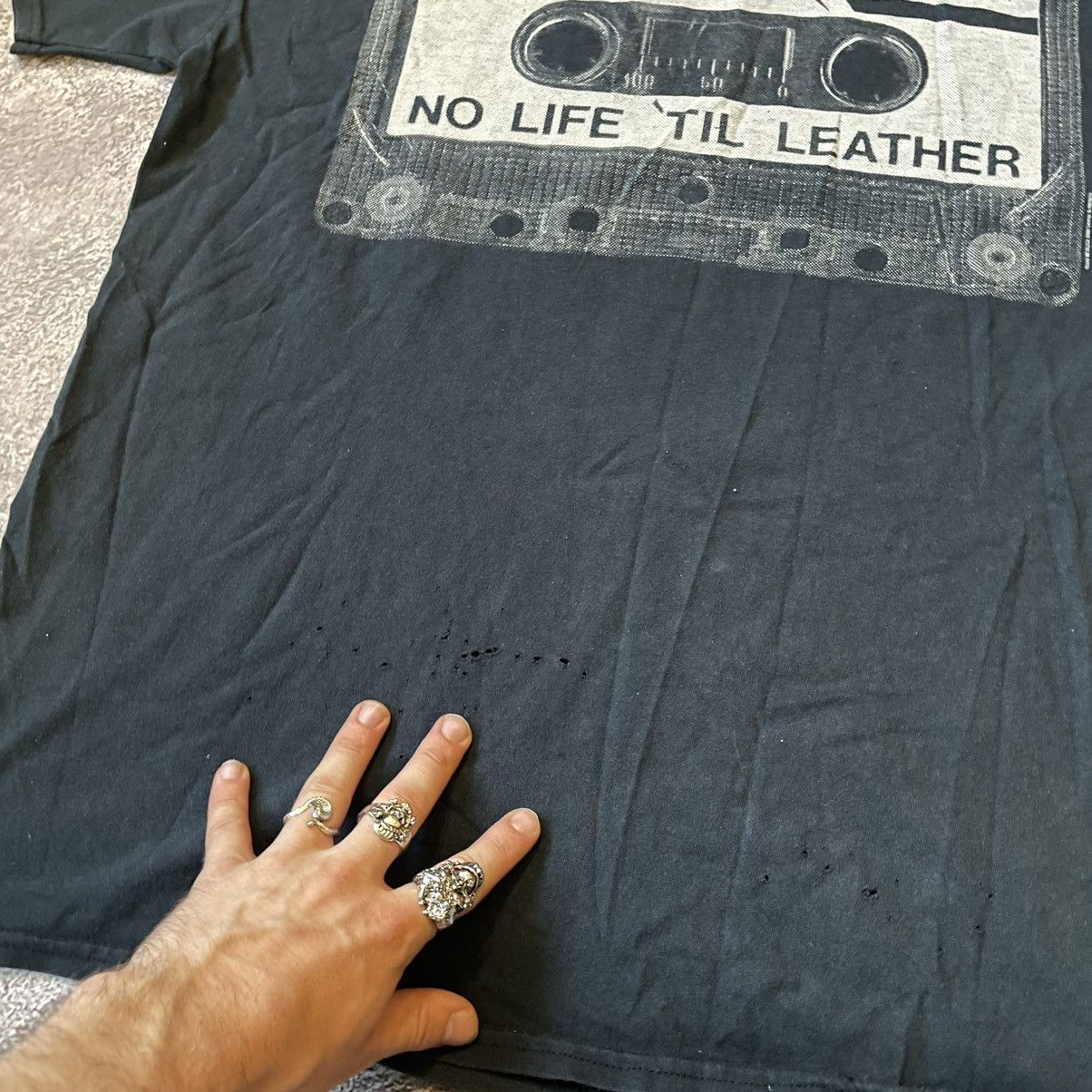 Vintage Vintage 00s Metallica Graphic Tee Thrashed Grunge Relaxed XL Size US XL / EU 56 / 4 - 7 Thumbnail