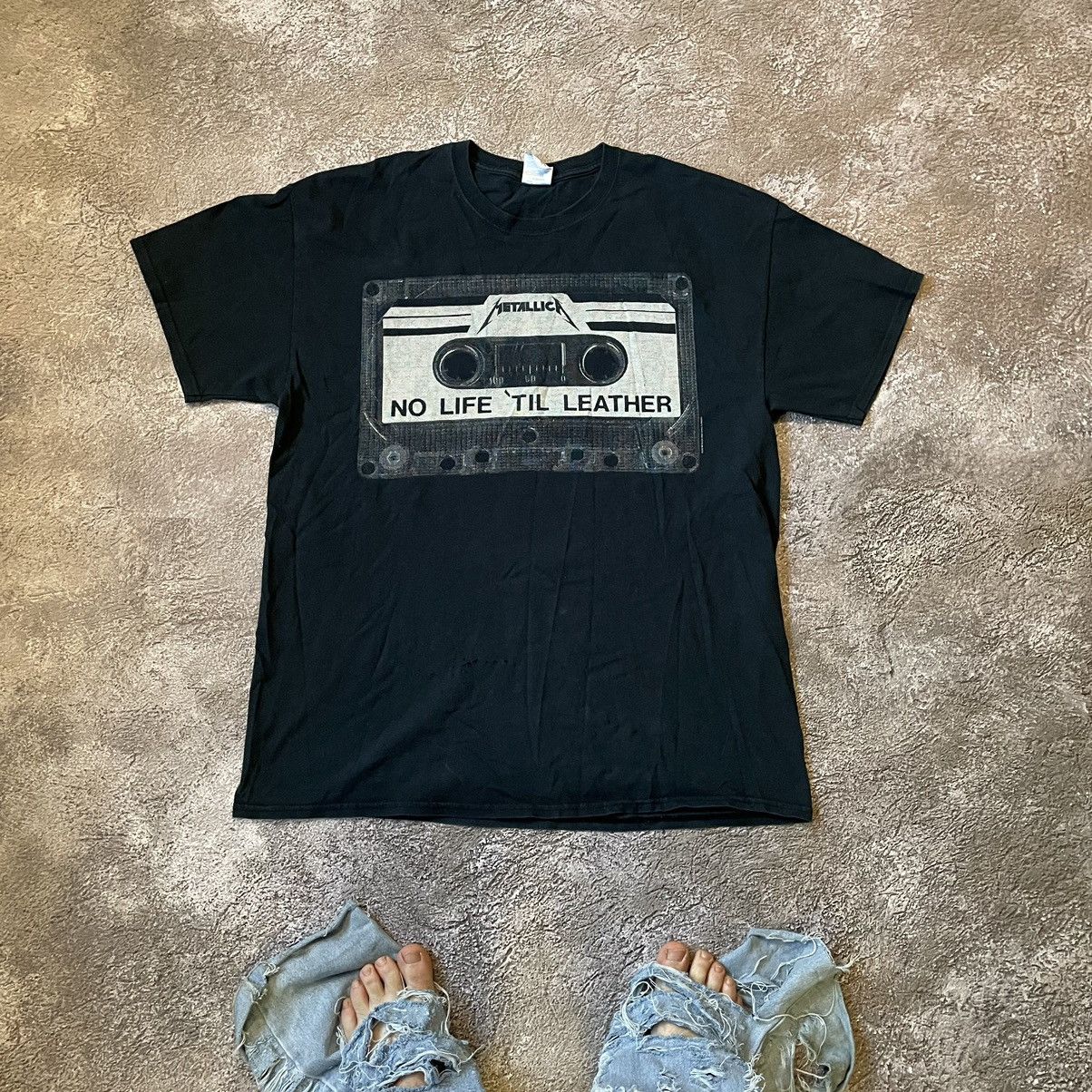 Vintage Vintage 00s Metallica Graphic Tee Thrashed Grunge Relaxed XL Size US XL / EU 56 / 4 - 1 Thumbnail
