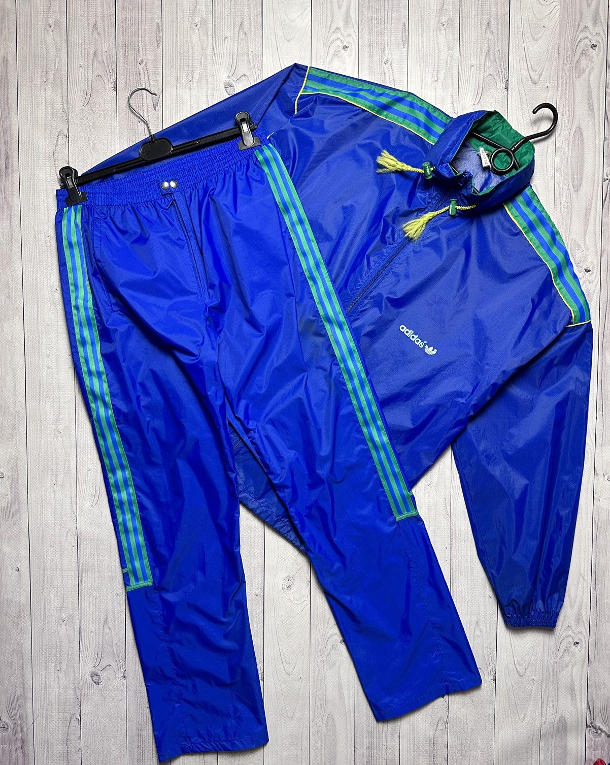 Vintage Vintage adidas originals track suit green size M Size US M / EU 48-50 / 2 - 1 Thumbnail