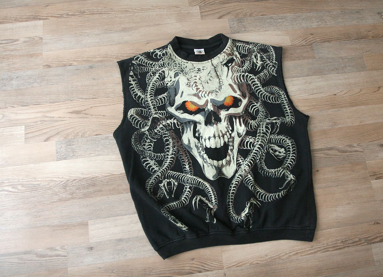 Liquid Blue Vintage Liquid Blue Medusa Skull Print Skeleton Shirt Top Size US L / EU 52-54 / 3 - 1 Thumbnail