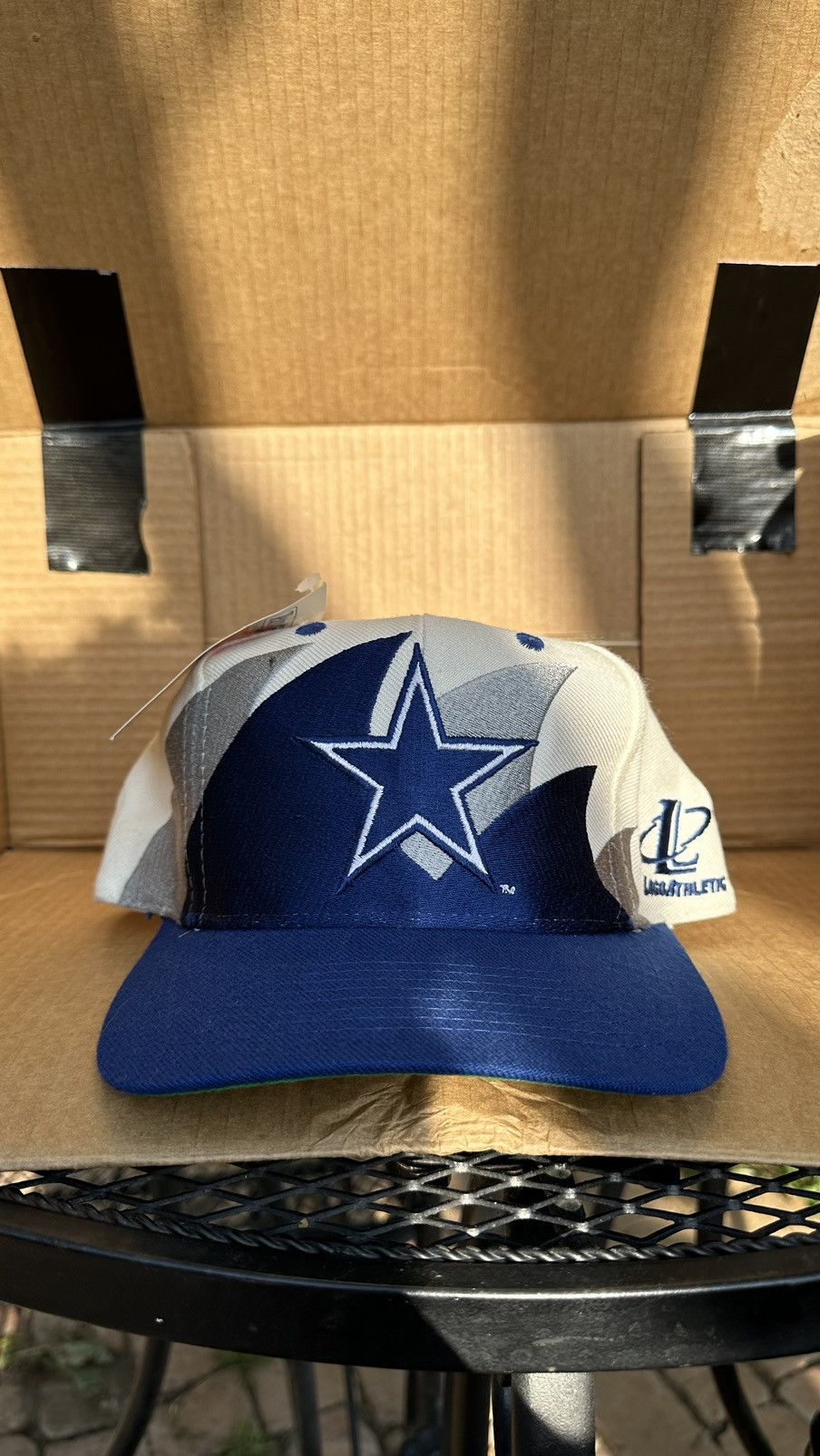 90s Logo Athletic Dallas Cowboys Shark Tooth Snapback Hat 