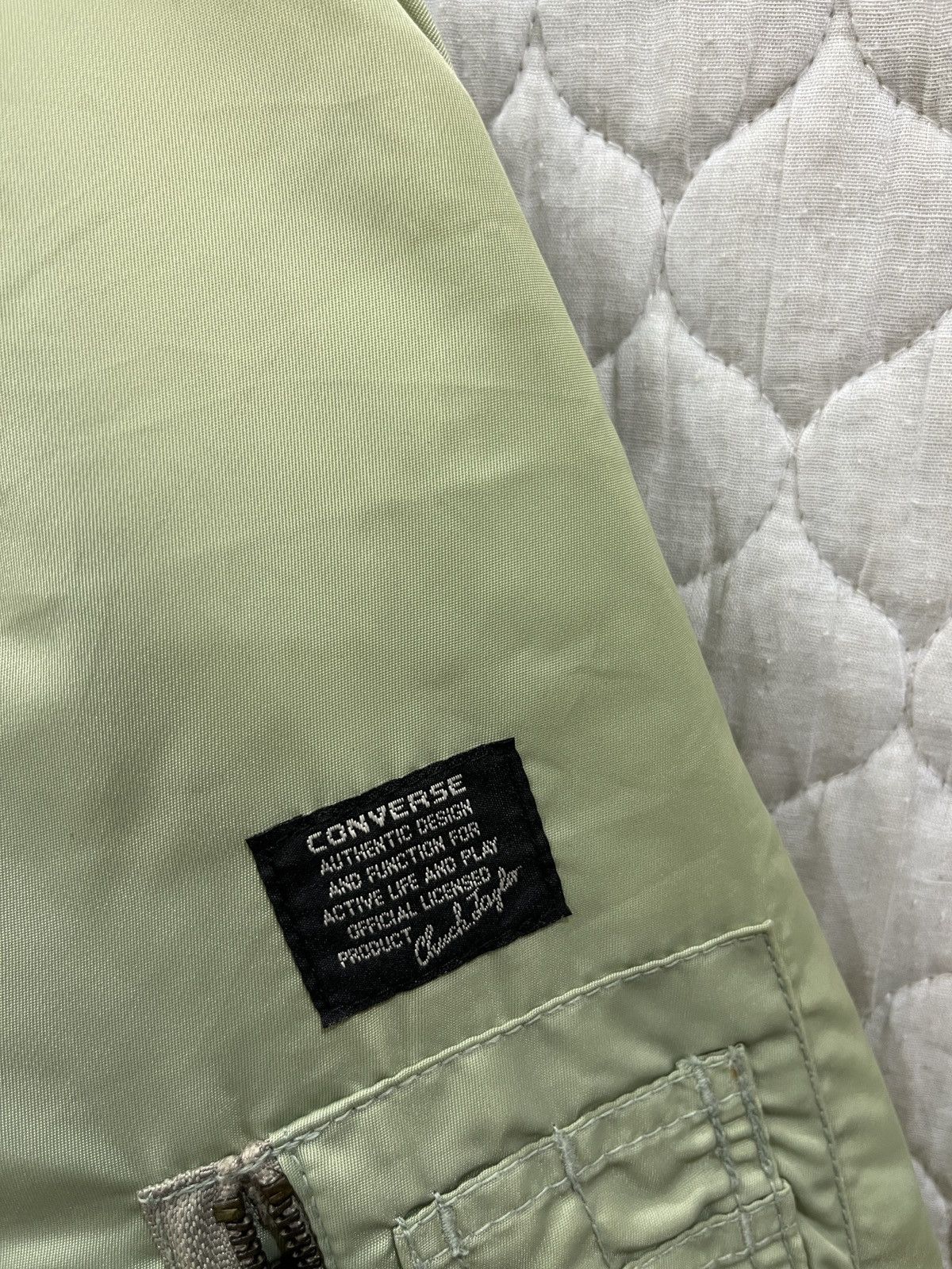Converse (Hhh). VINTAGE CONVERSE HYPEBEAST BOMBER JACKET Size US XL / EU 56 / 4 - 7 Thumbnail