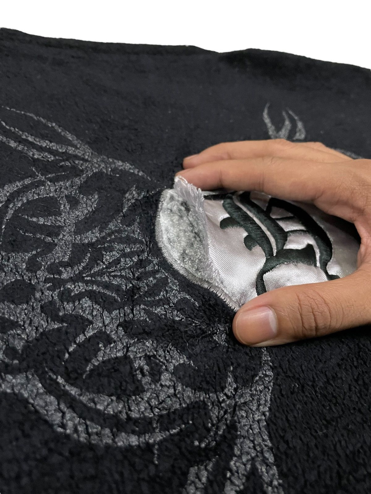 Hall Of Fame Japanese Brand Y2K Devil Metal Style Fleece Sweatshirt Size US XL / EU 56 / 4 - 9 Thumbnail