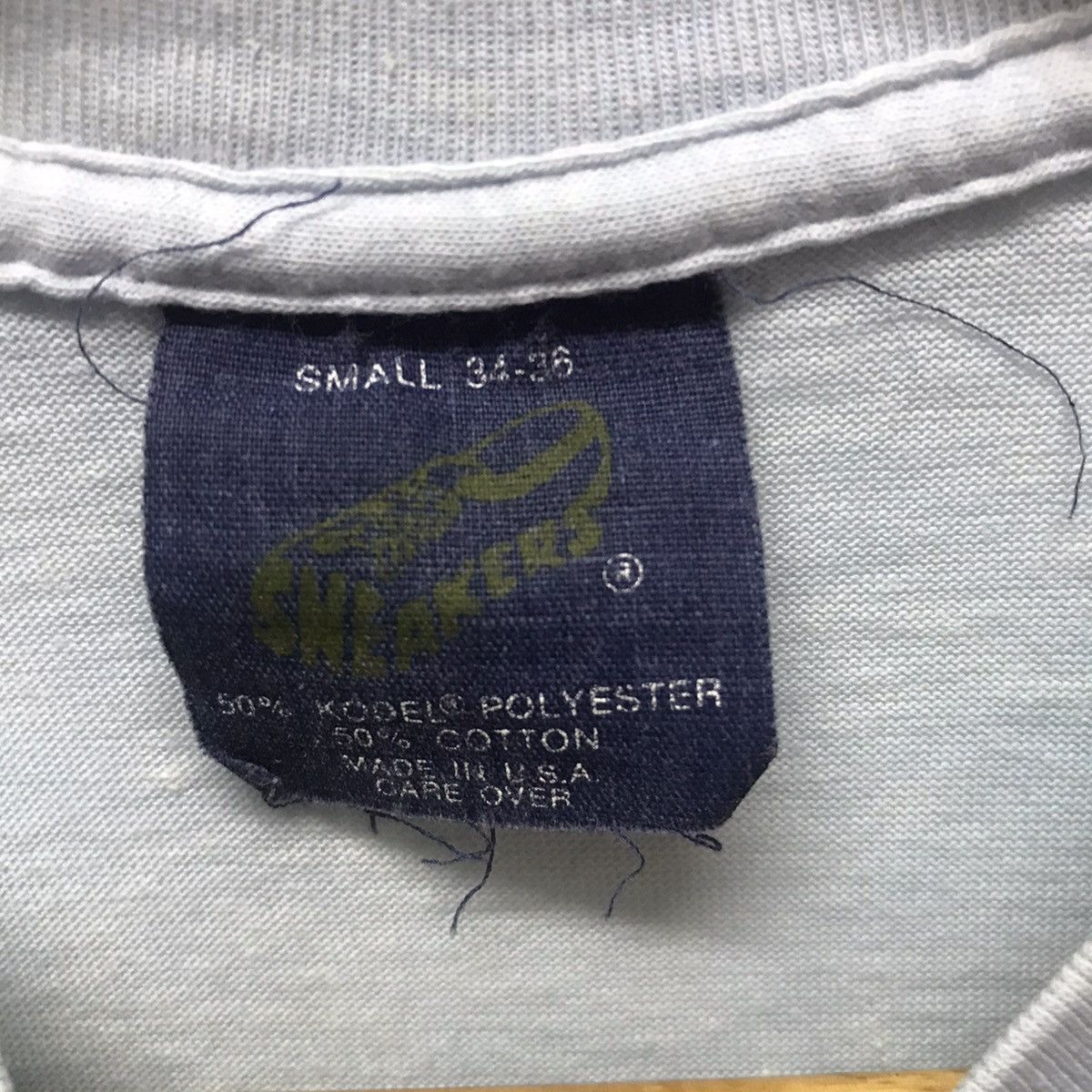 Other Vintage The Washington Huskies Football Team Shirt Wolf NFL Size US S / EU 44-46 / 1 - 6 Thumbnail