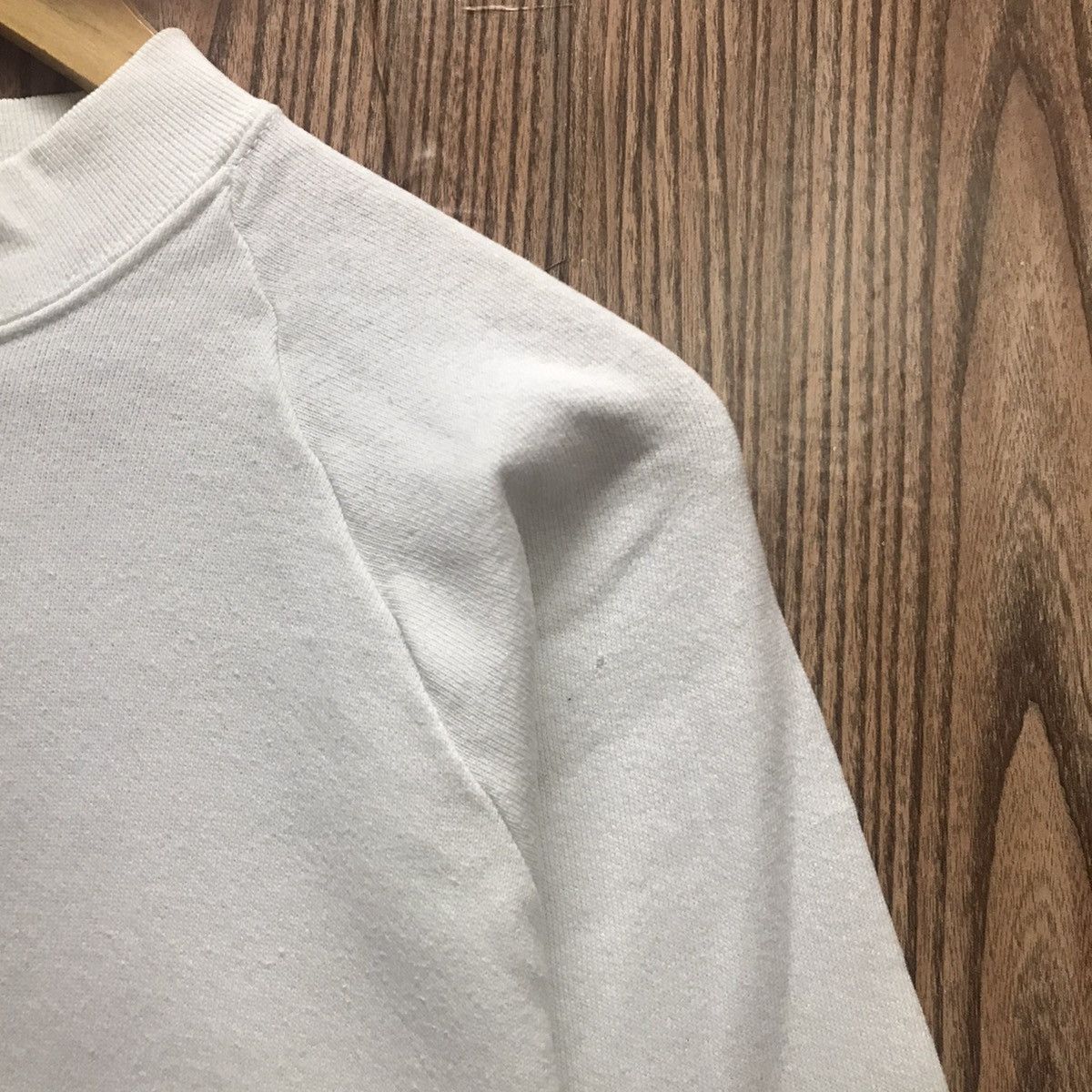 Fruit Of The Loom × Vintage Vintage Plain White Colour Sweatshirt CrewNeck Size US S / EU 44-46 / 1 - 3 Thumbnail