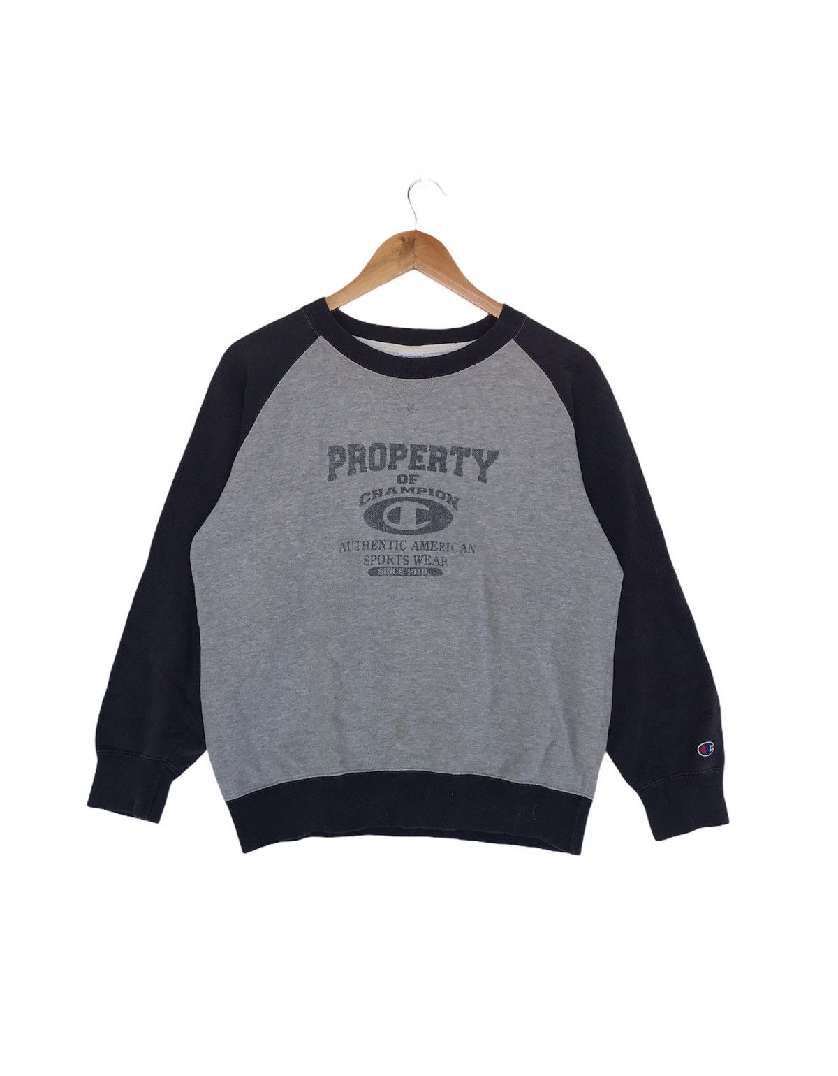 Champion Steal🔥 Champion sweatshirt big logo spellout Size US S / EU 44-46 / 1 - 1 Thumbnail