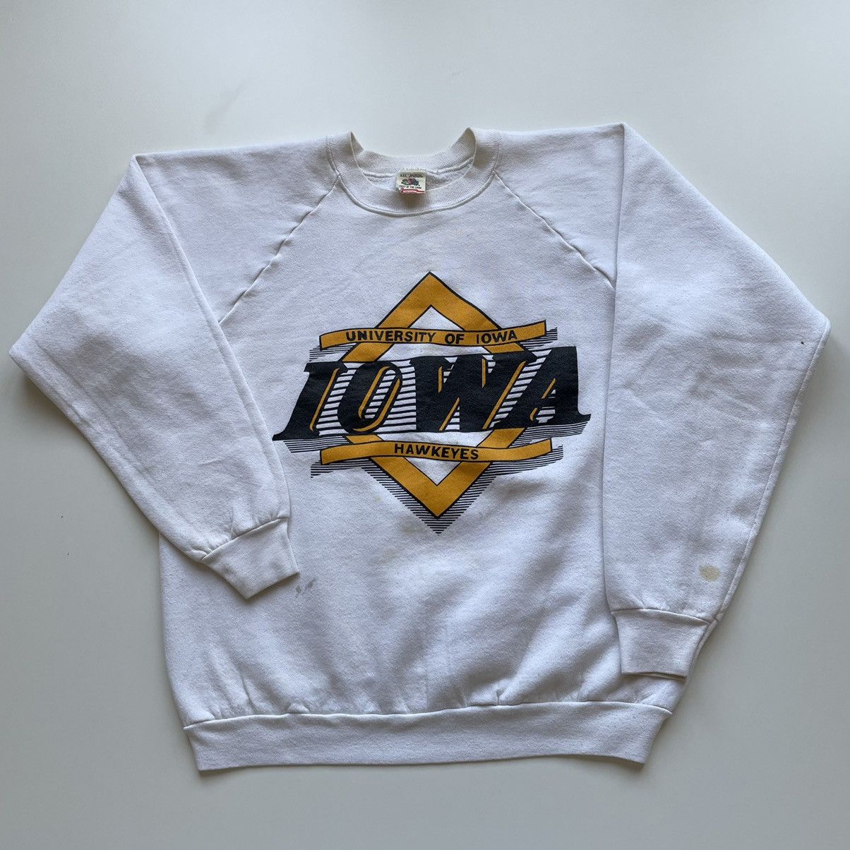 NCAA Vintage 90s University Of Iowa Hawkeyes NCAA Crewneck XL Fit Size US L / EU 52-54 / 3 - 1 Thumbnail