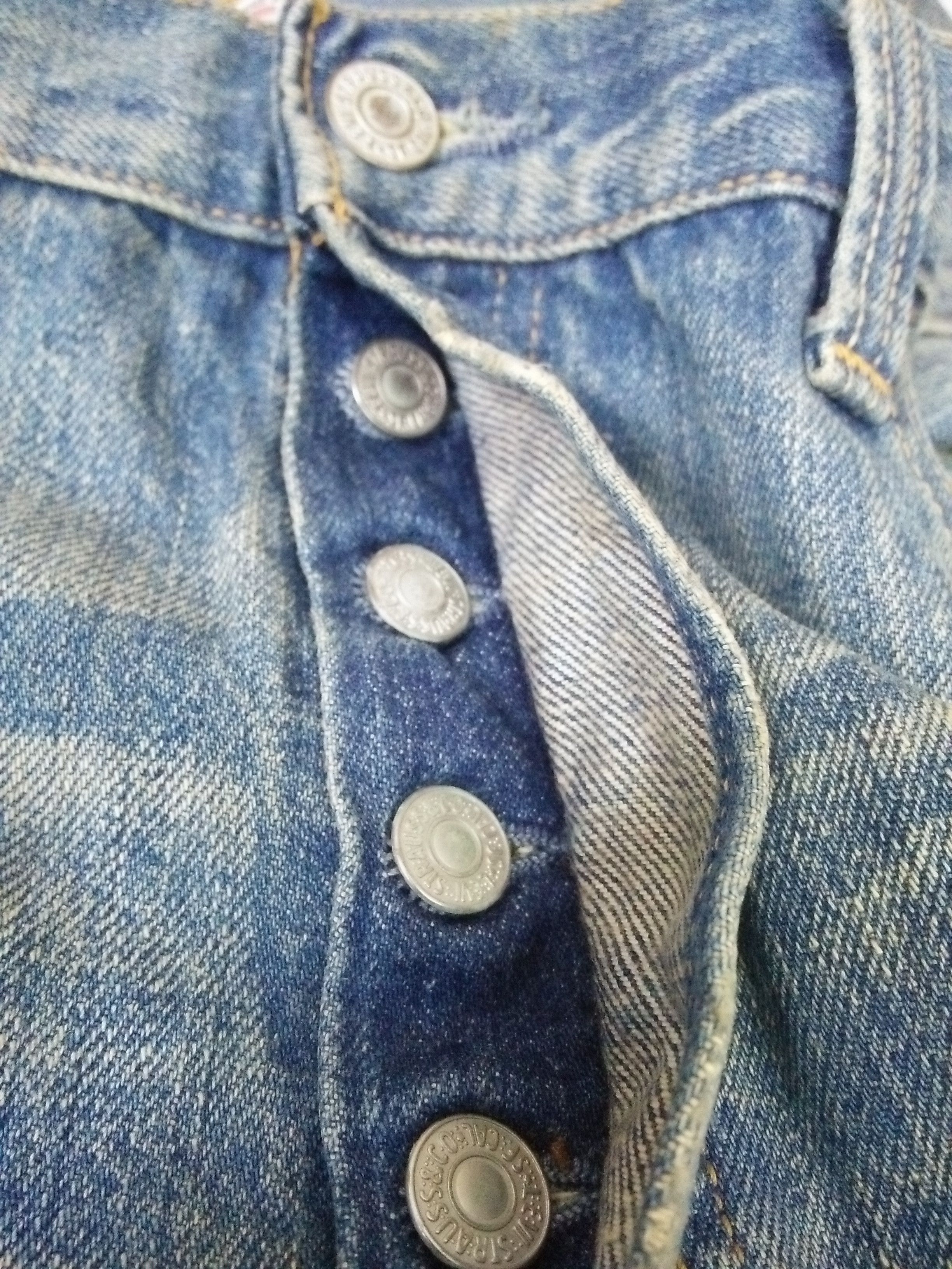 Levi's LEVIS 501 DISTRESSED DENIM (A952) Size US 35 - 8 Thumbnail