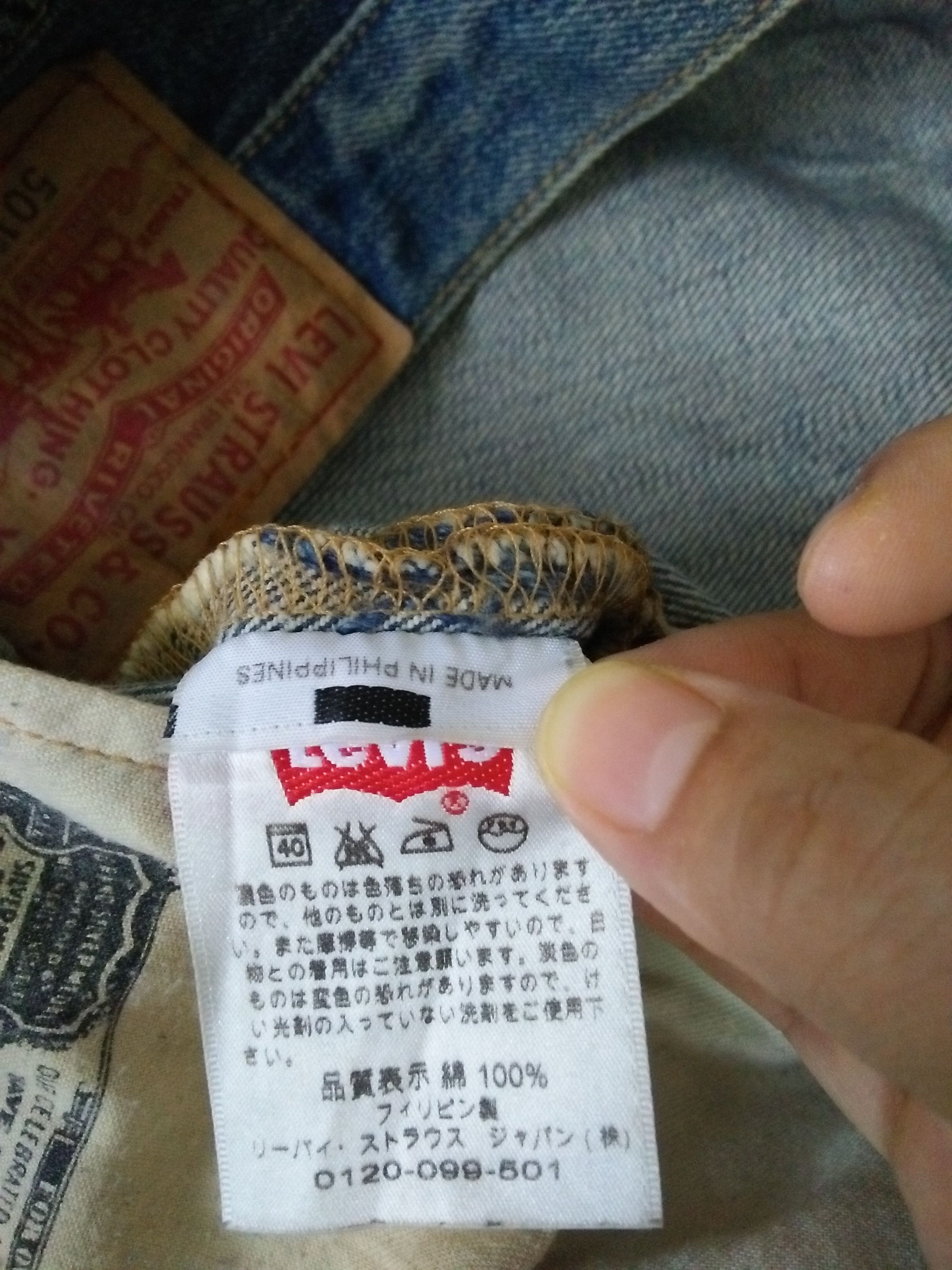 Levi's LEVIS 501 DISTRESSED DENIM (A952) Size US 35 - 11 Thumbnail