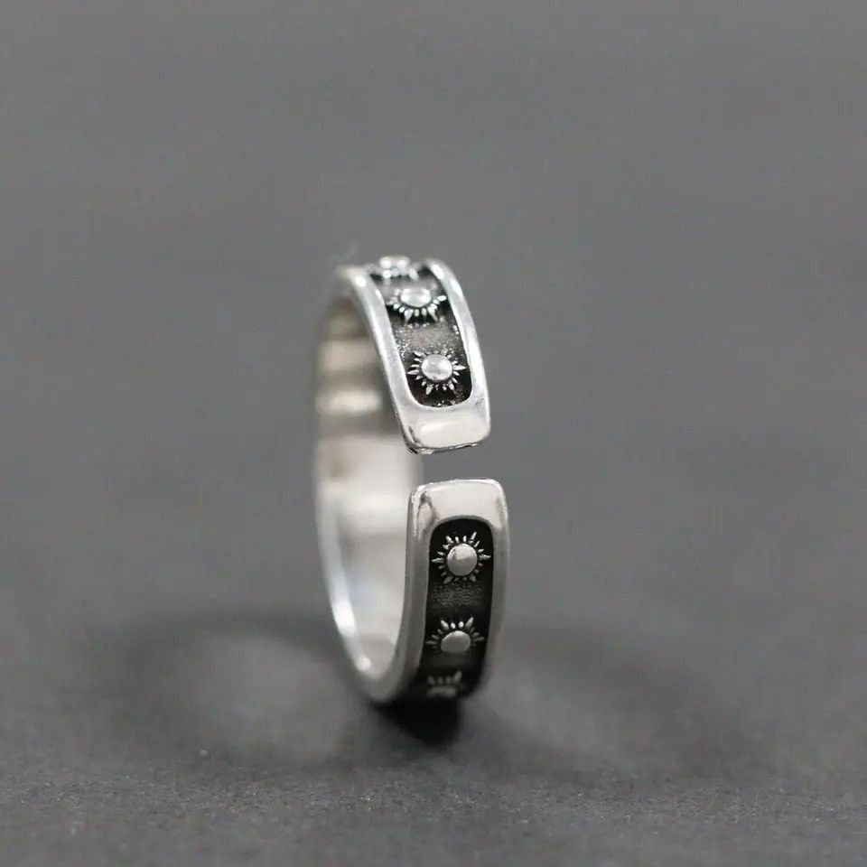 Jewelry Simple Goth Sun Ring Size ONE SIZE - 2 Thumbnail