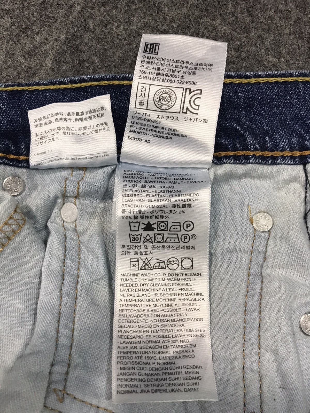 Levi's Levi’s Strauss & Co Lot 514 Regular Fits Pants Size 40 X 32 Size US 40 / EU 56 - 8 Thumbnail