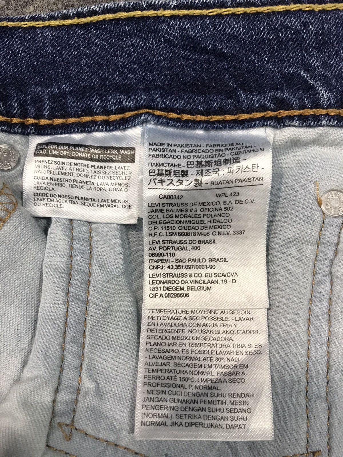 Levi's Levi’s Strauss & Co Lot 514 Regular Fits Pants Size 40 X 32 Size US 40 / EU 56 - 7 Thumbnail