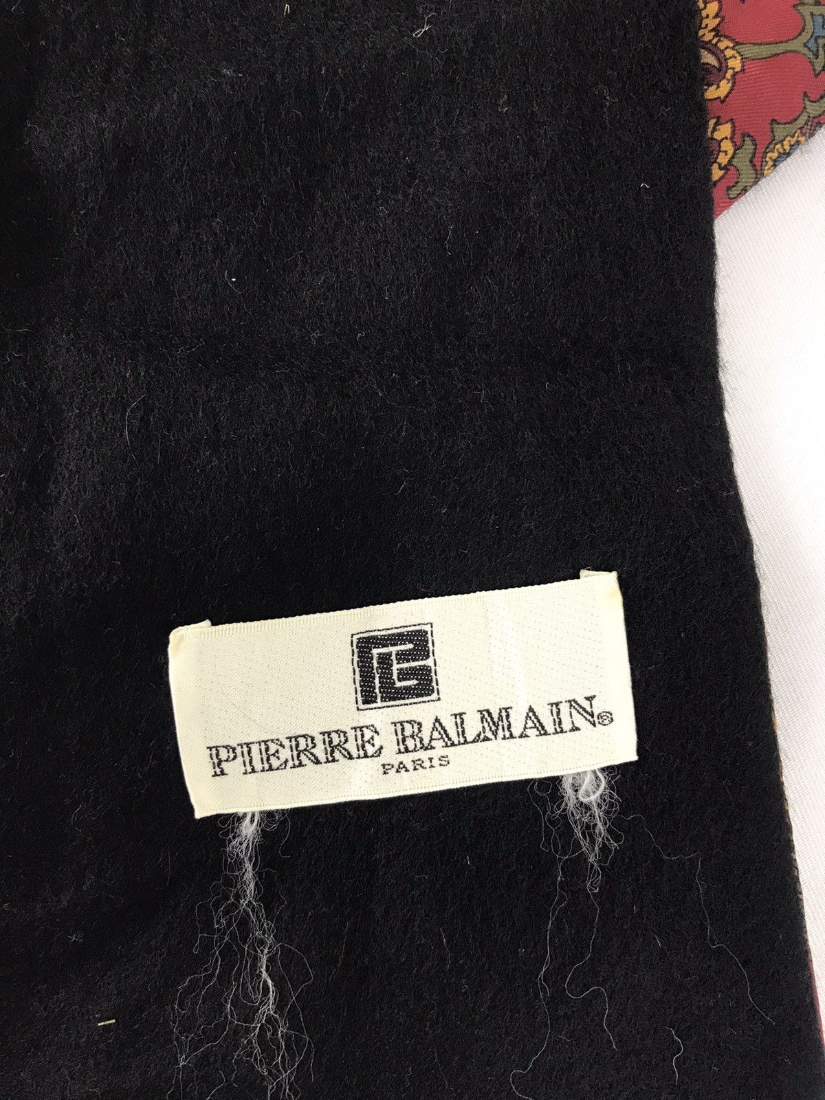 Pierre Balmain Vintage Pierre Balmain Paris Baroque Design Muffler Scarf Size ONE SIZE - 3 Thumbnail