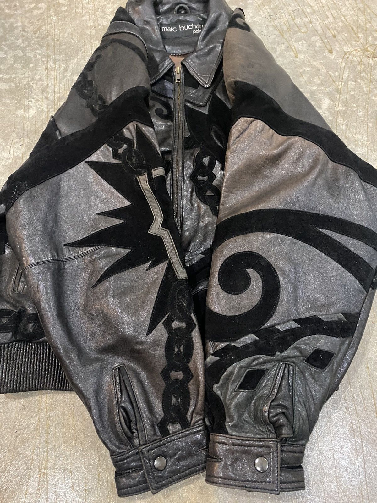 Marc Buchanan 90s Pelle Pelle Marc Buchanan chain tribal tattoo leather Size US L / EU 52-54 / 3 - 10 Thumbnail