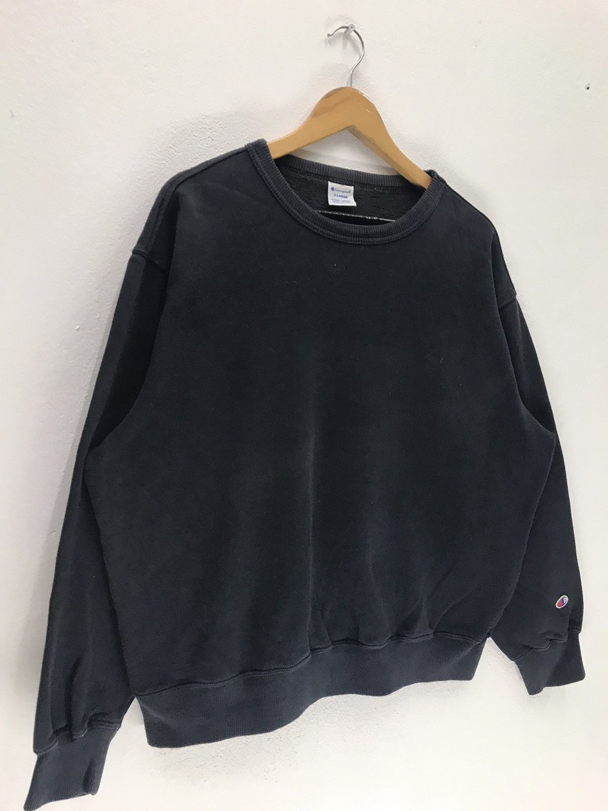 Champion × Vintage Vintage Champion Small Logo Sweatshirt Size US XL / EU 56 / 4 - 4 Thumbnail