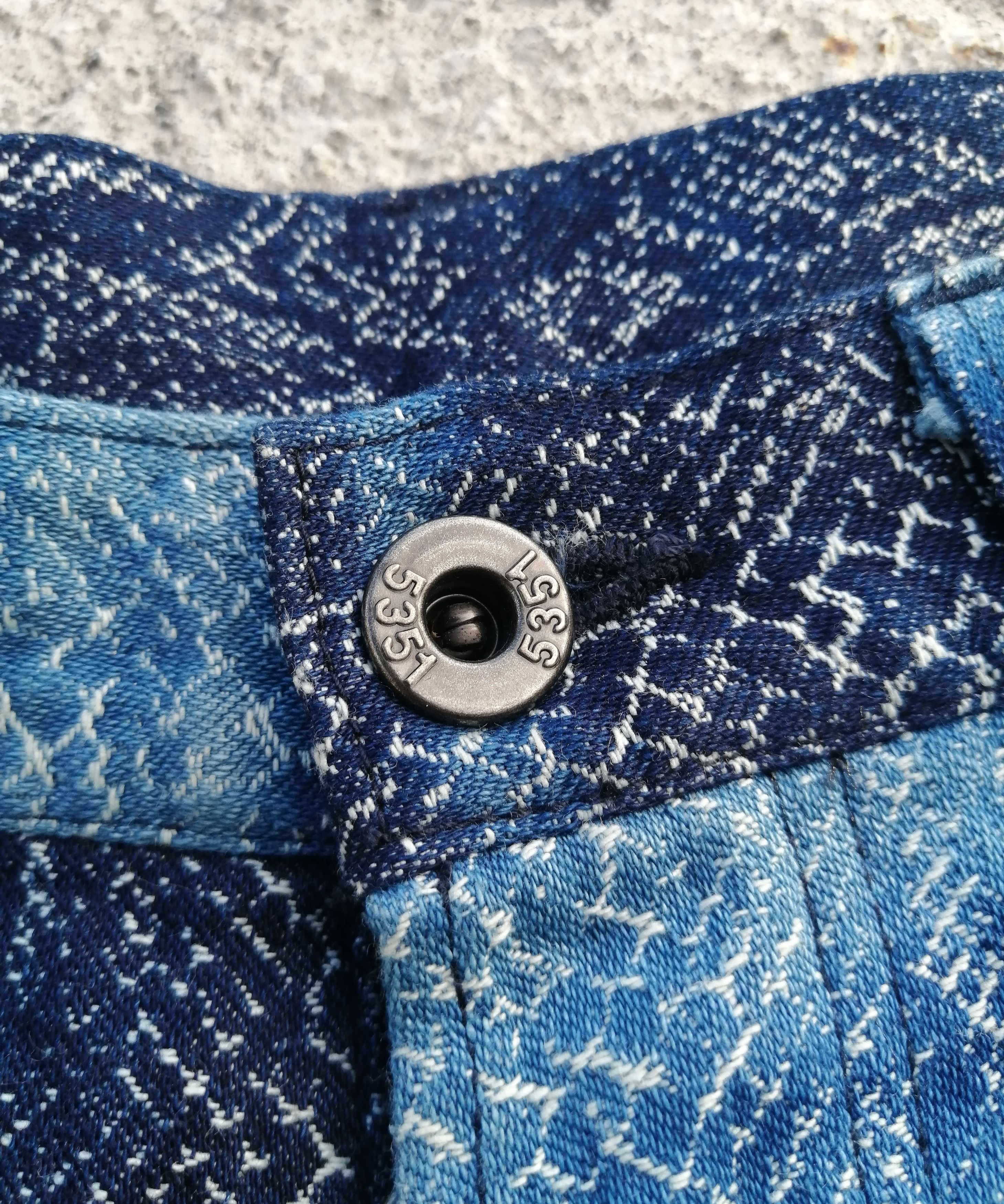 5351 POUR LES HOMMES Rare Snake Skin Pattern Flare Pants Size US 29 - 4 Thumbnail