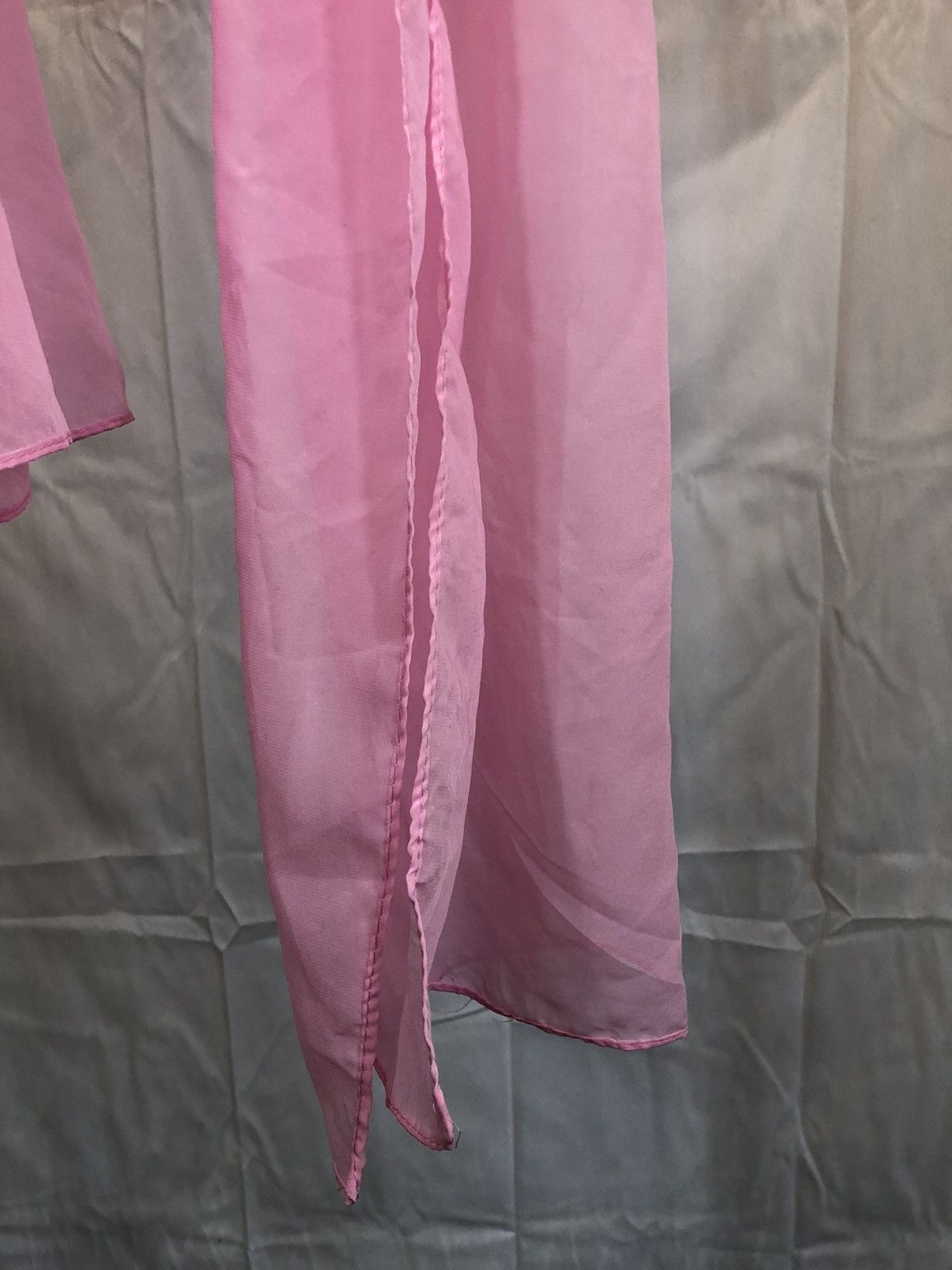 Vintage Vintage Sheer Pink Thin Scarf Wrap Size ONE SIZE - 3 Thumbnail