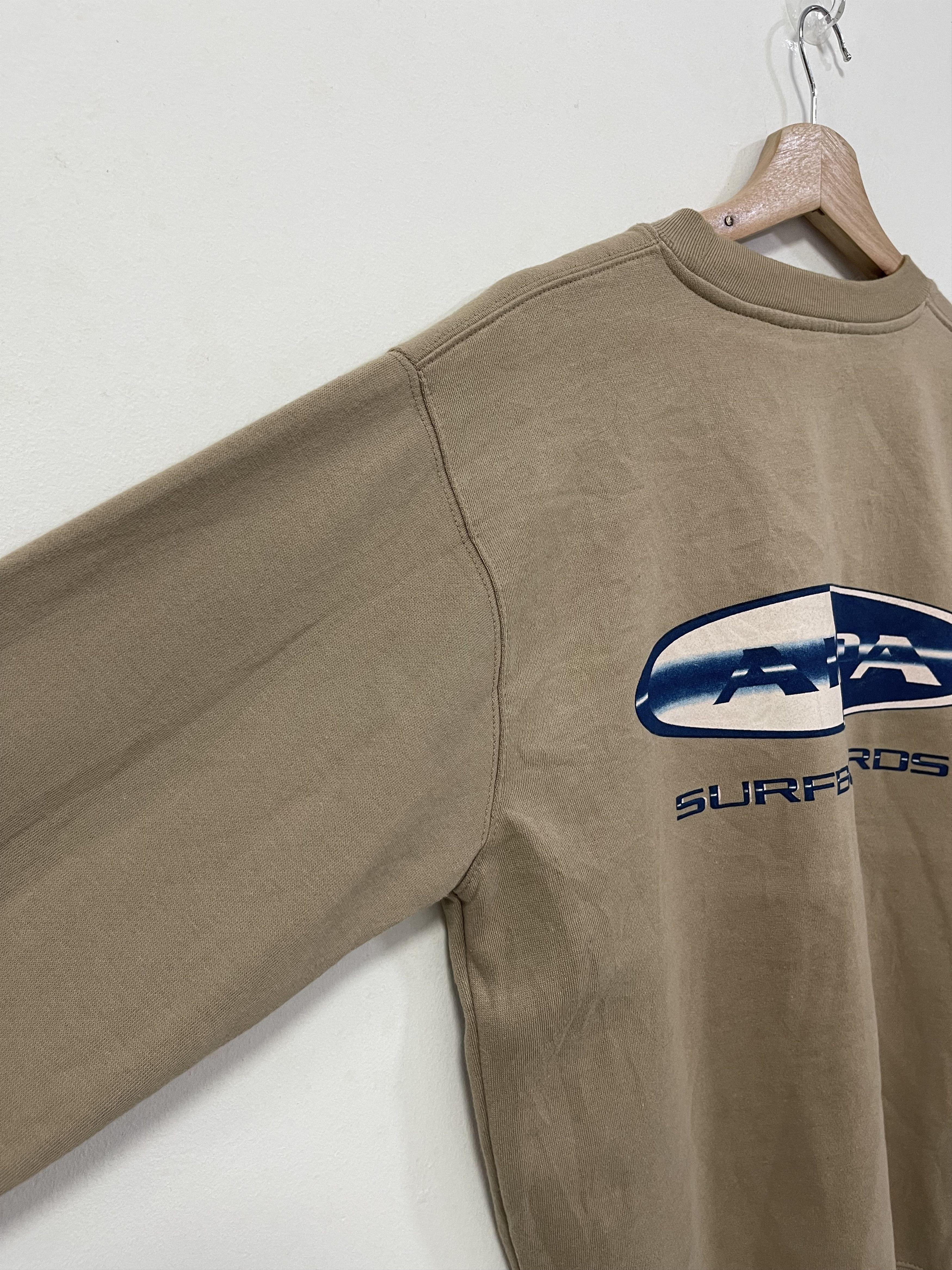 Japanese Brand Vintage Aipa Surfboards Surfing Logo Sweatshirt Size US S / EU 44-46 / 1 - 8 Thumbnail